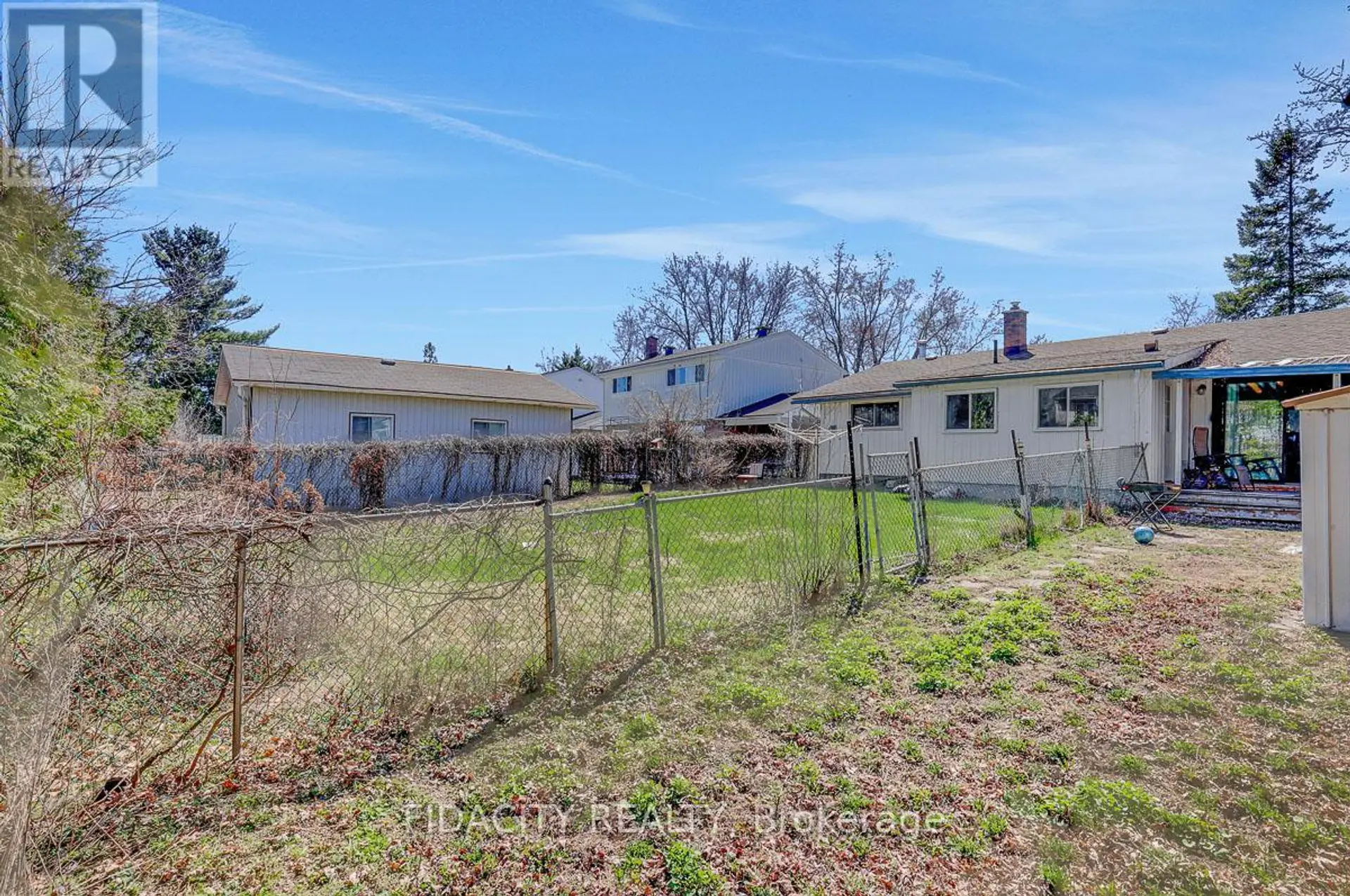 2336 OGILVIE ROAD - Image 11