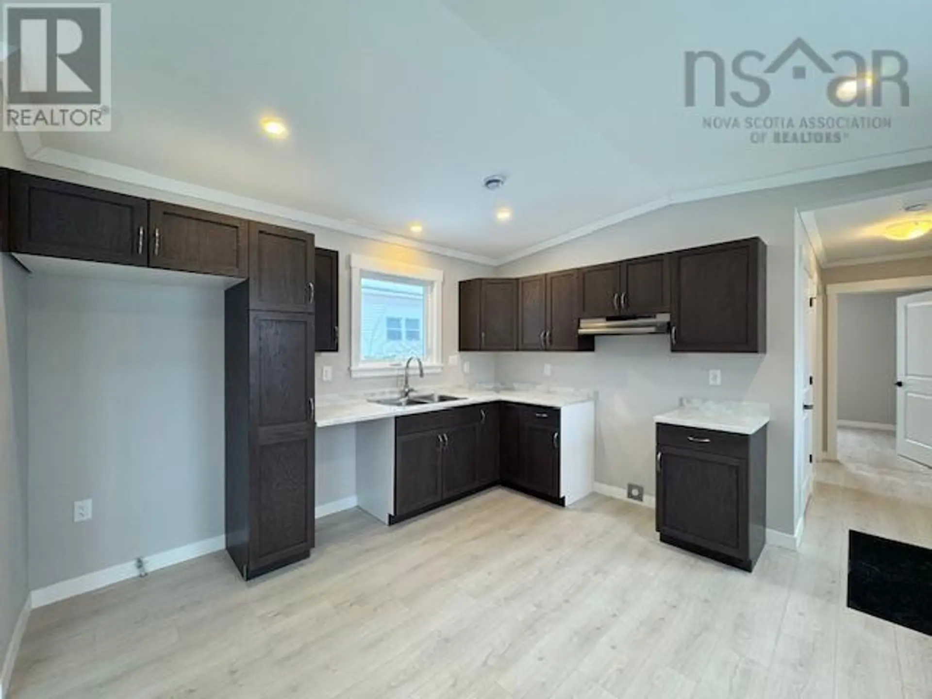 1182 Susan Drive - Image 4