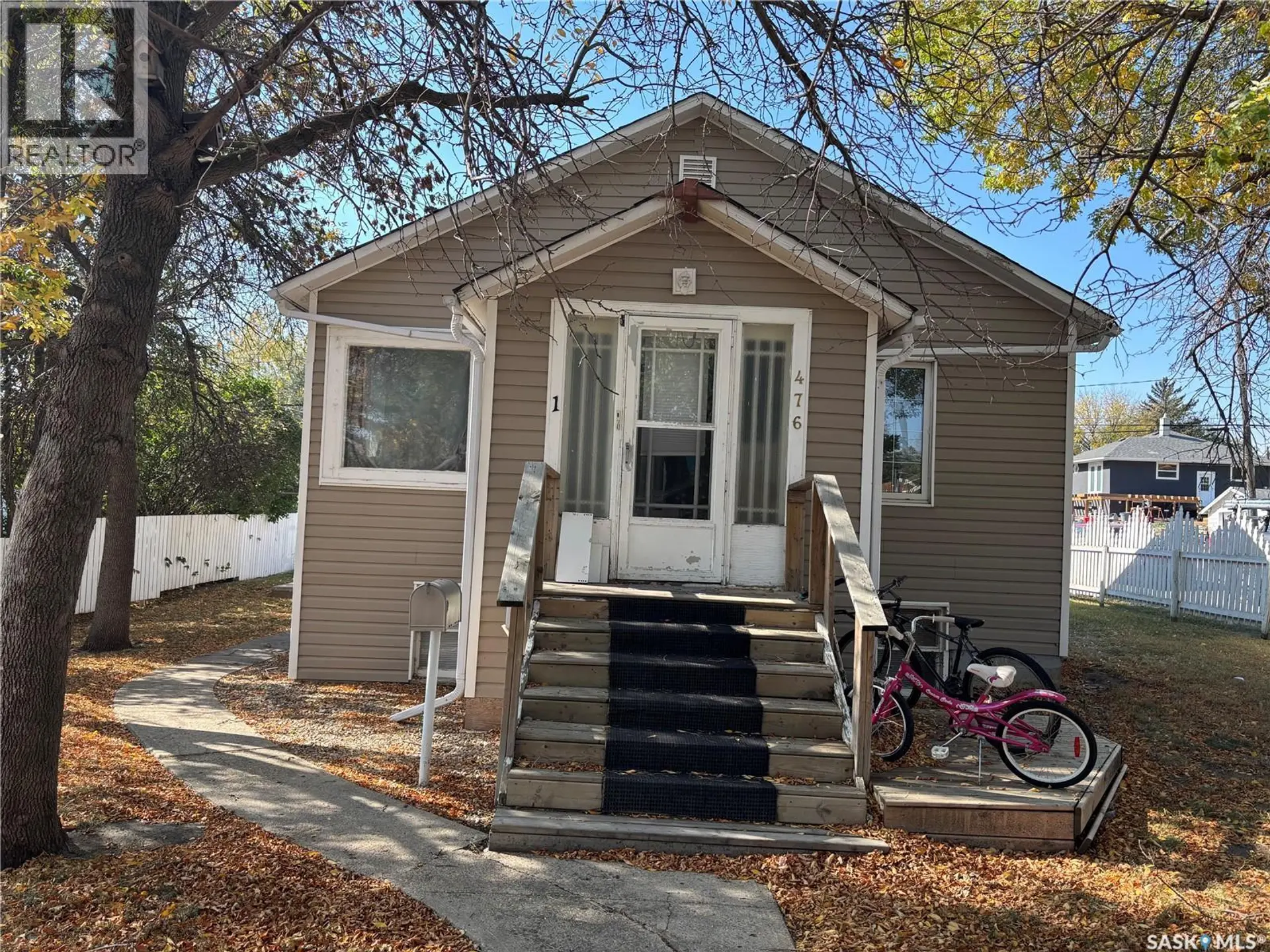 476 4th AVENUE NW - Image 1