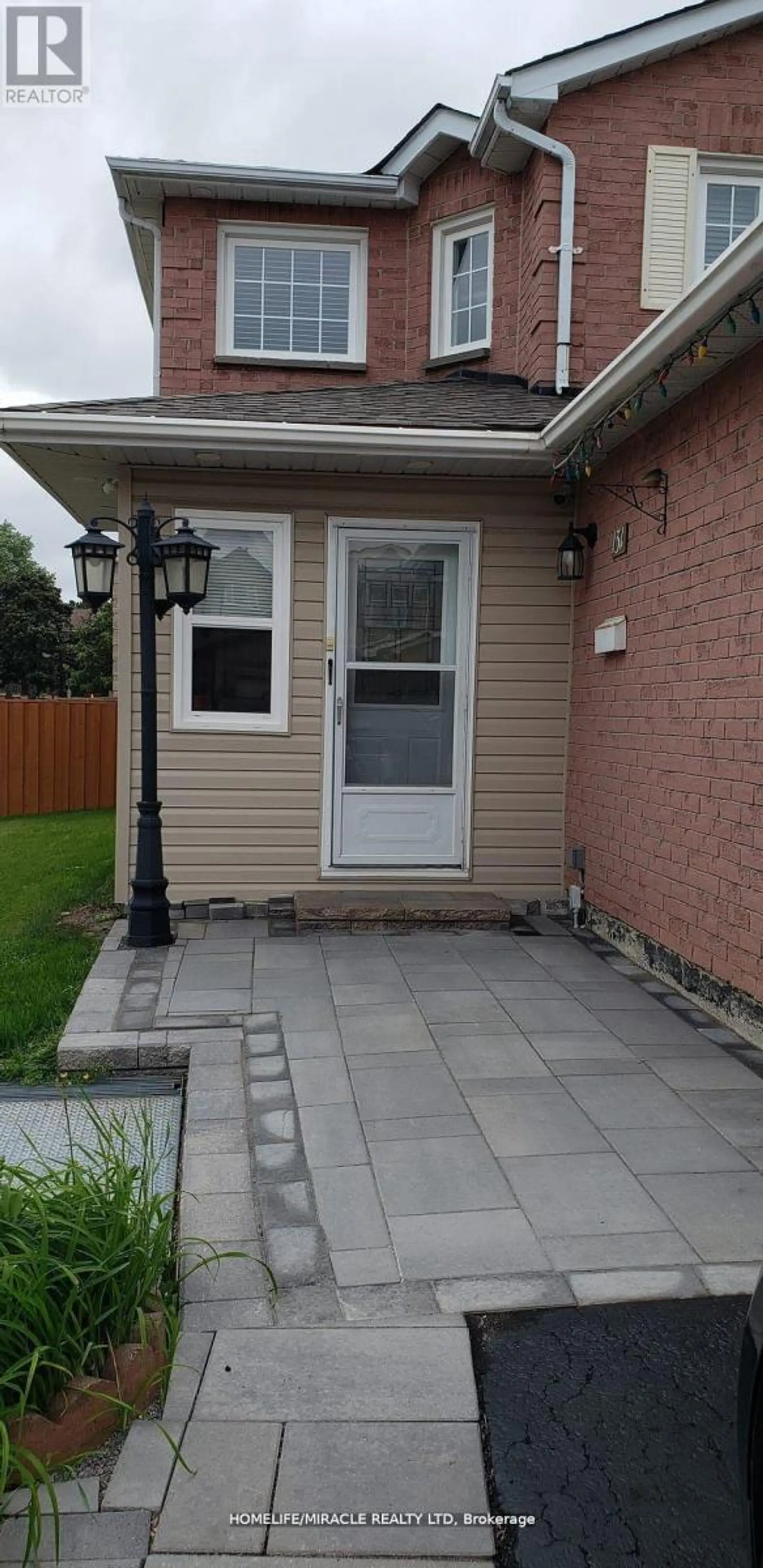 131 PLUMROSE PATHWAY - Image 15
