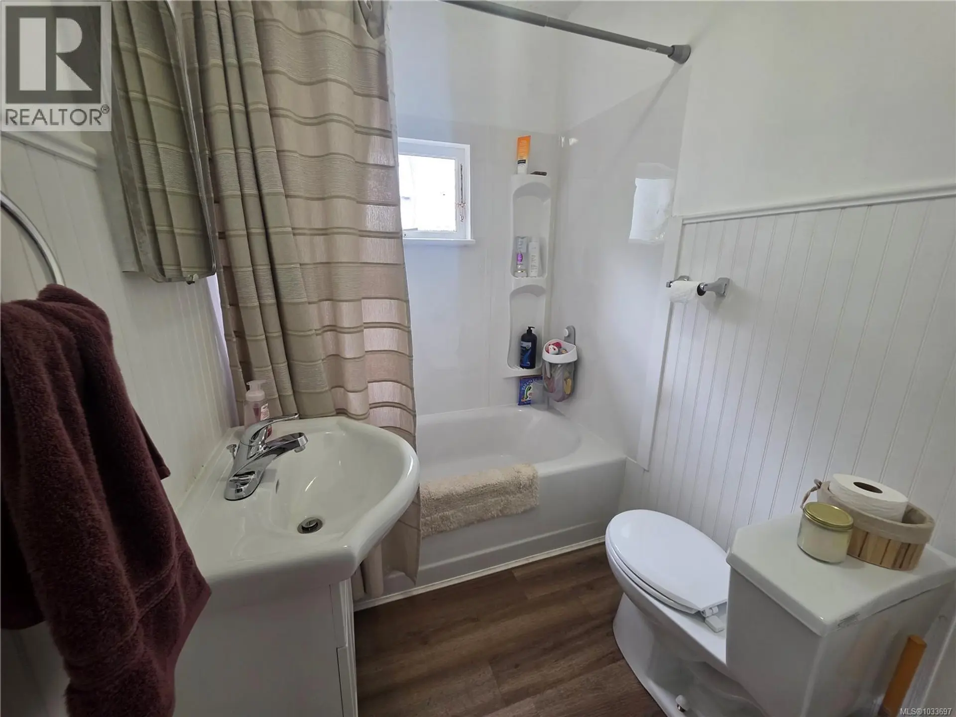 Property at 4883 Elizabeth St, Port Alberni, BC