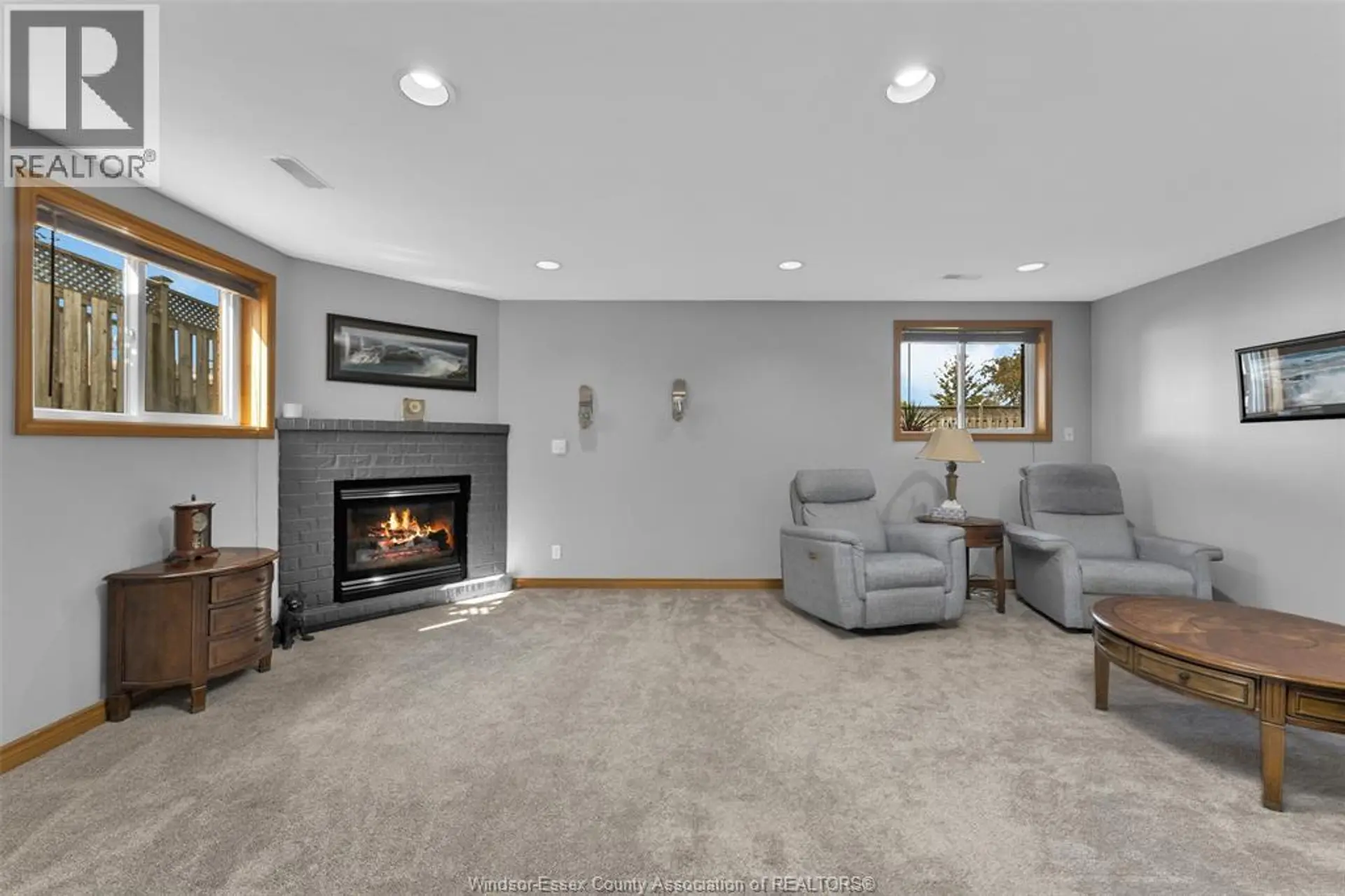 482 THORN RIDGE - Image 13