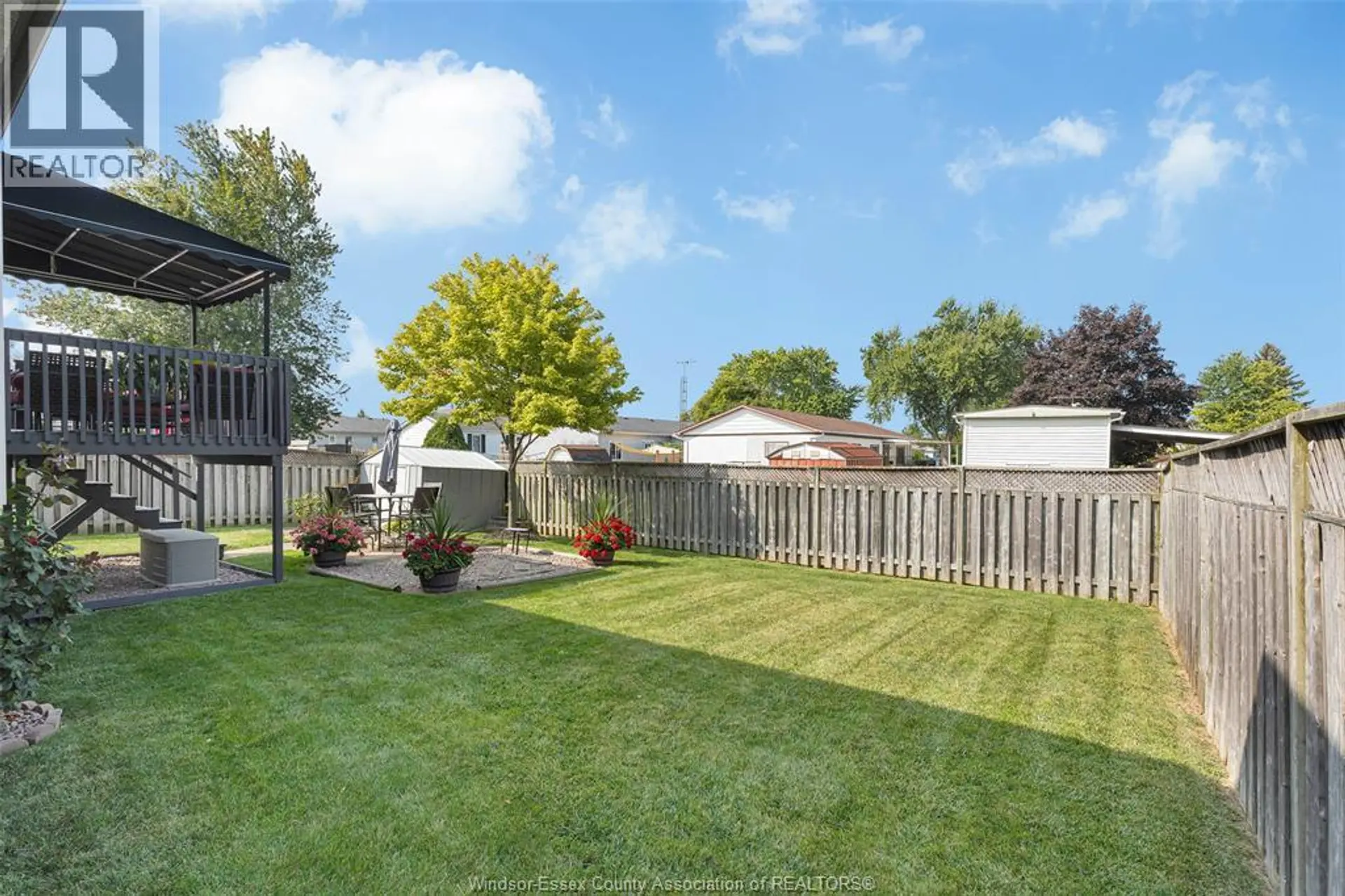 482 THORN RIDGE - Image 19