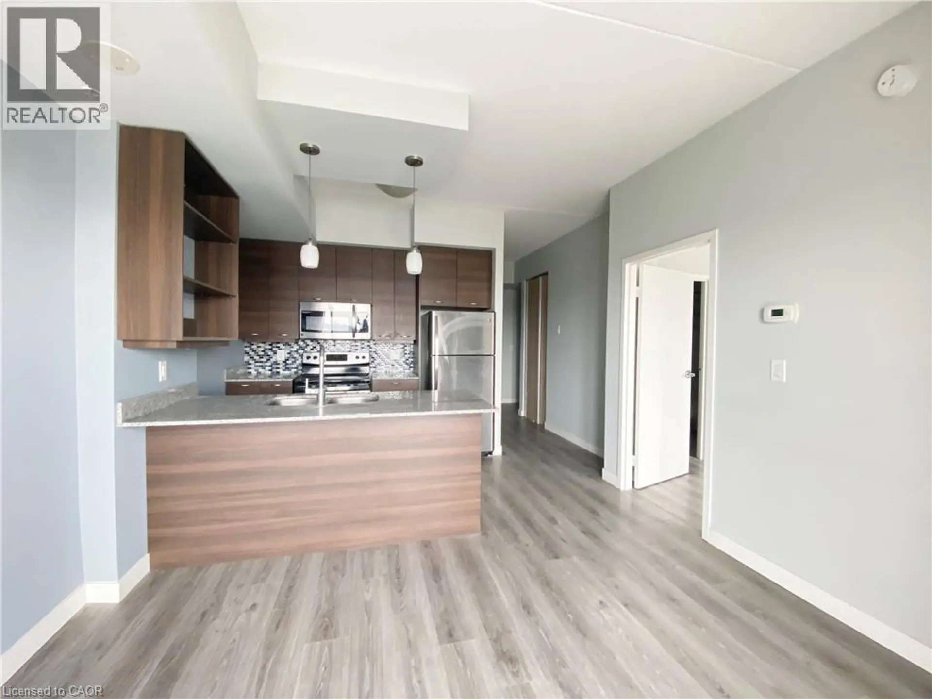 #1501 318 SPRUCE Street - Image 1