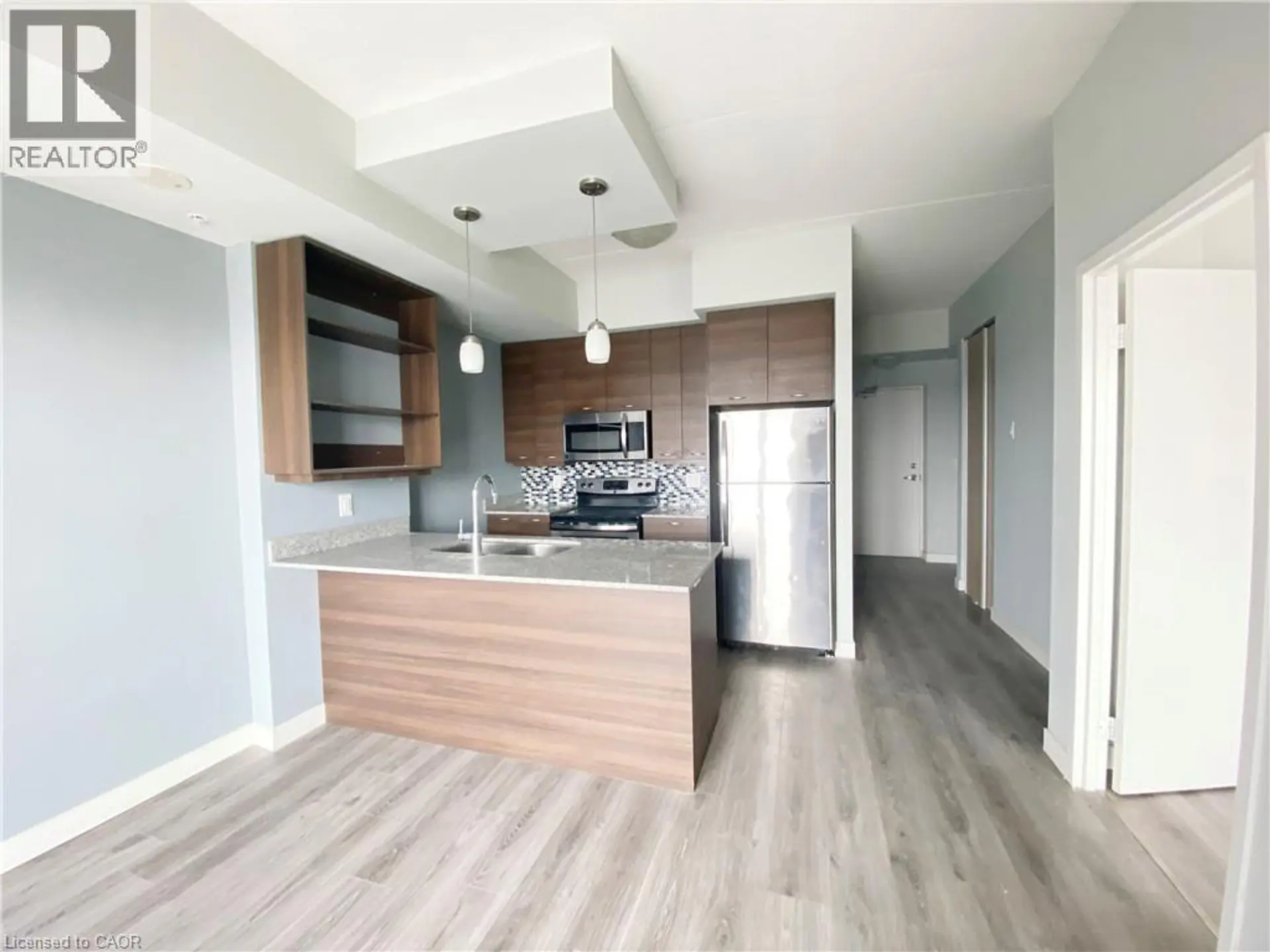 #1501 318 SPRUCE Street - Image 3