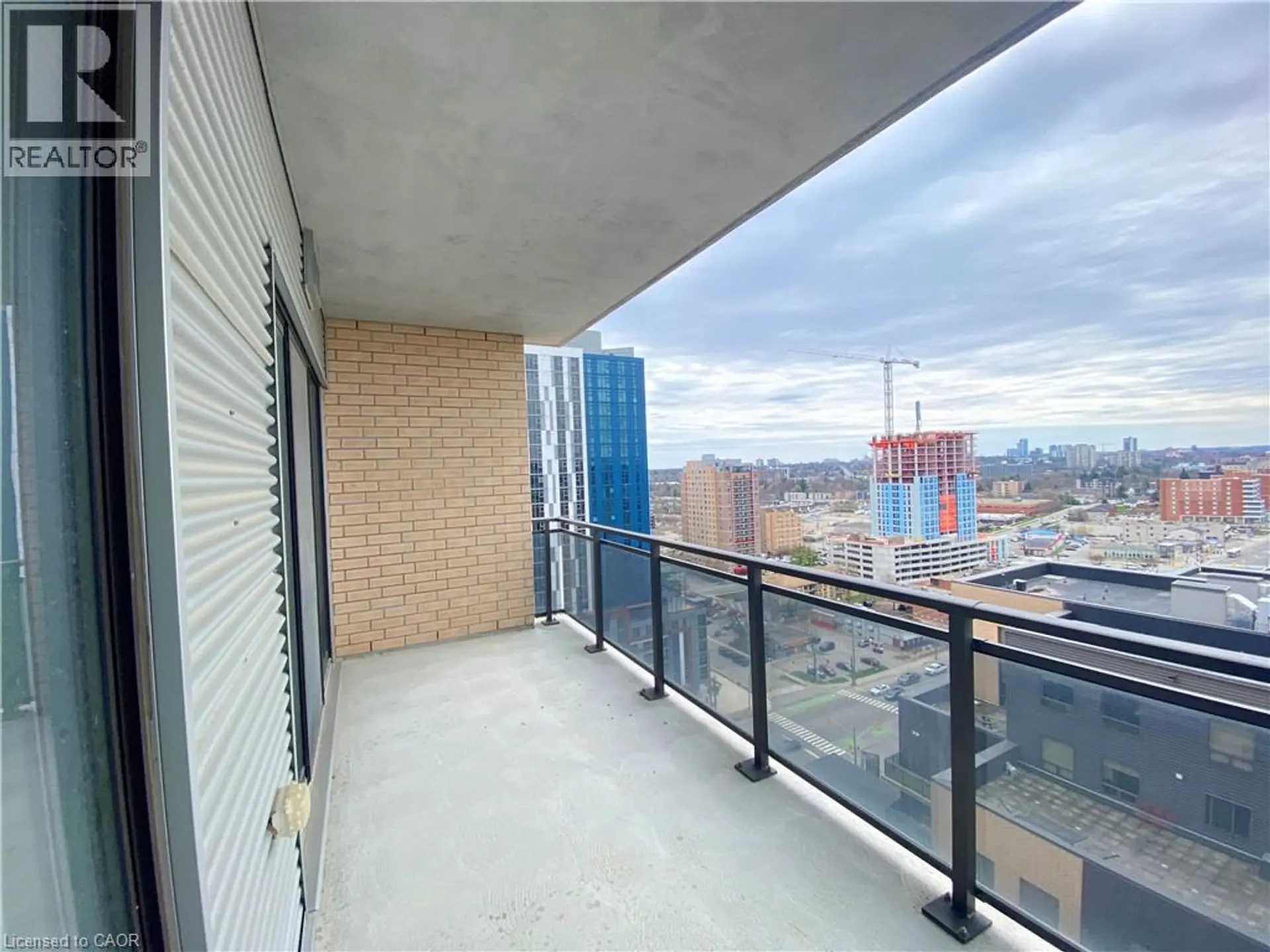 #1501 318 SPRUCE Street - Image 8