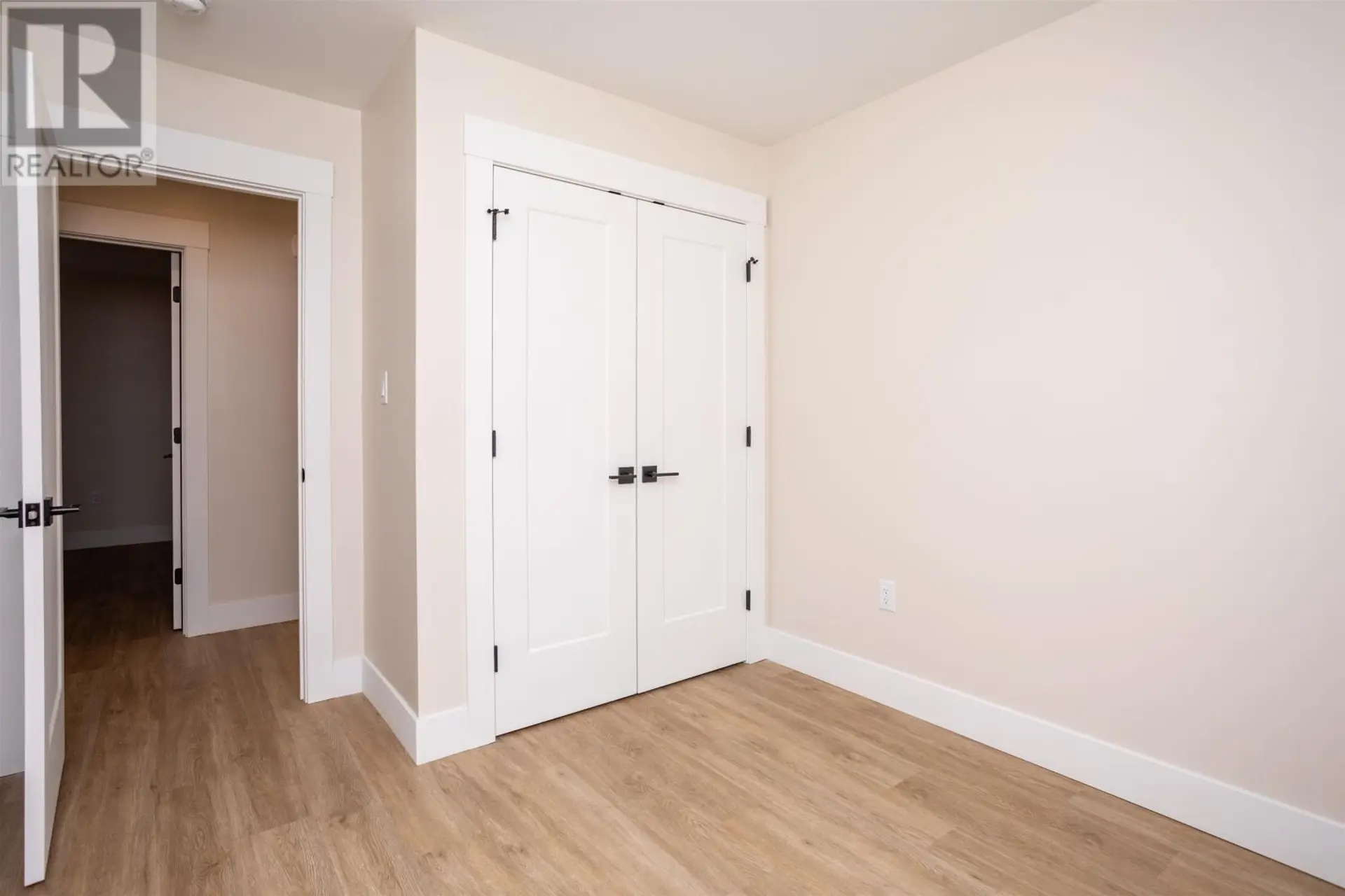 22 Samantha Lane - Image 6