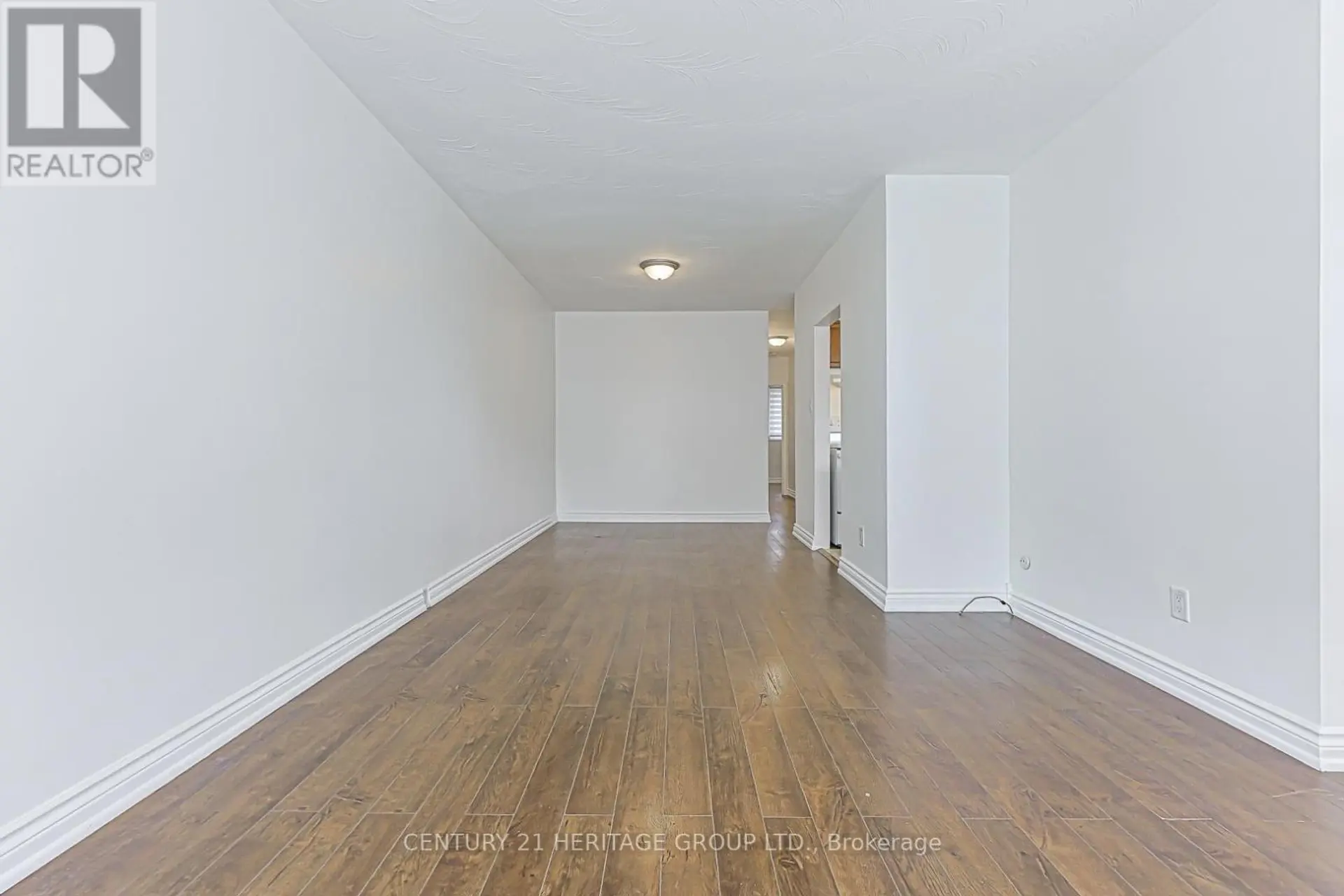 42 LINDSAY AVENUE - Image 3