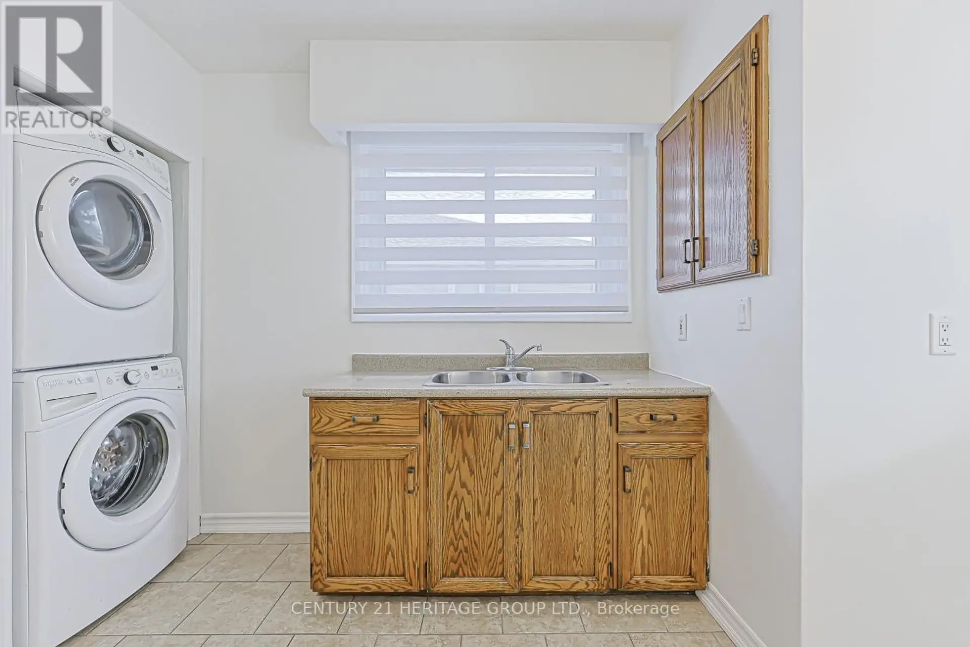 42 LINDSAY AVENUE - Image 6