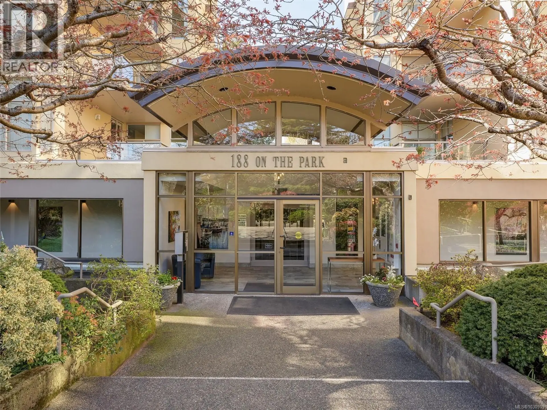 Property at #460 188 Douglas St, Victoria, BC