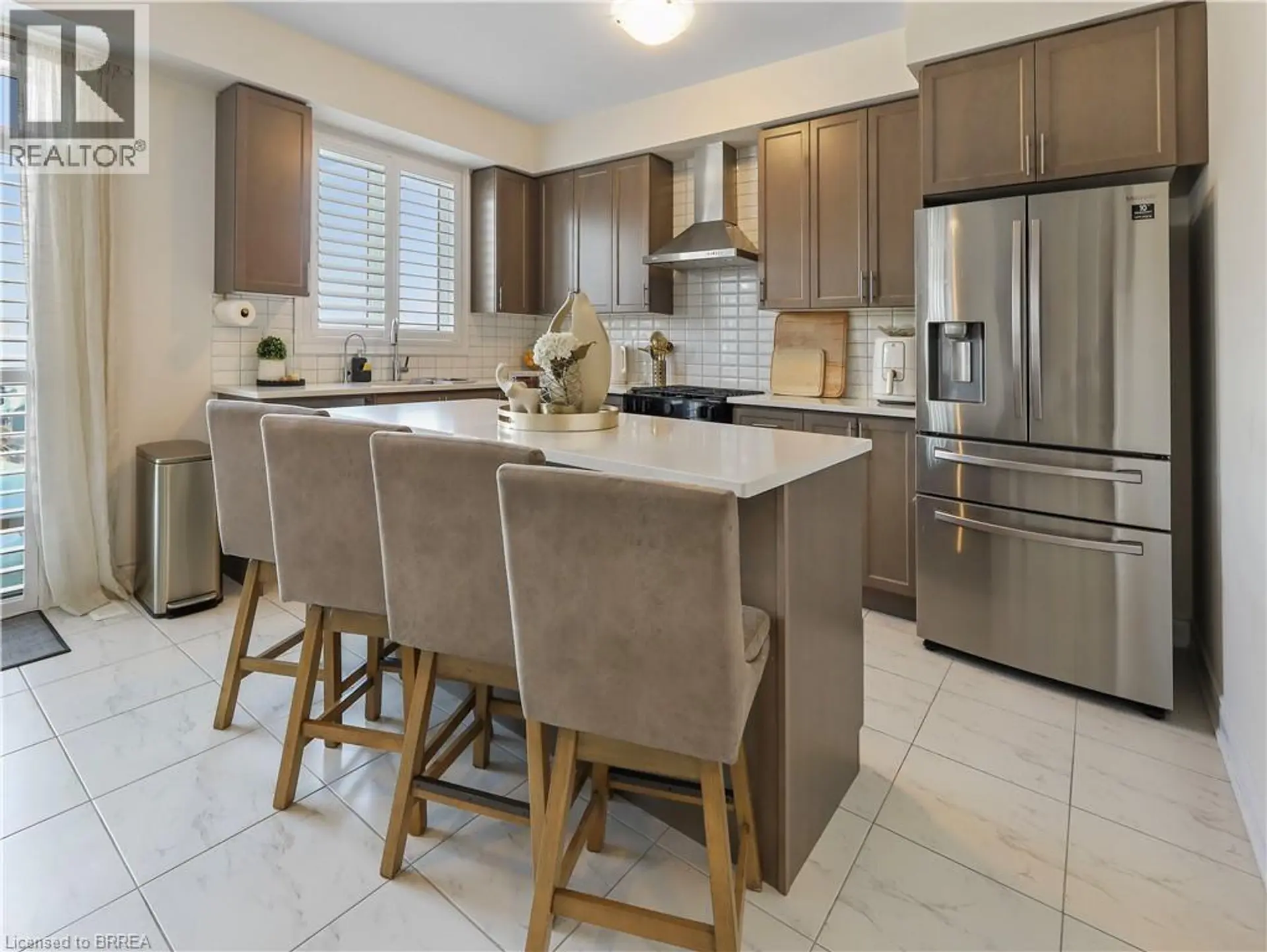 93 MONTEITH Drive - Image 6