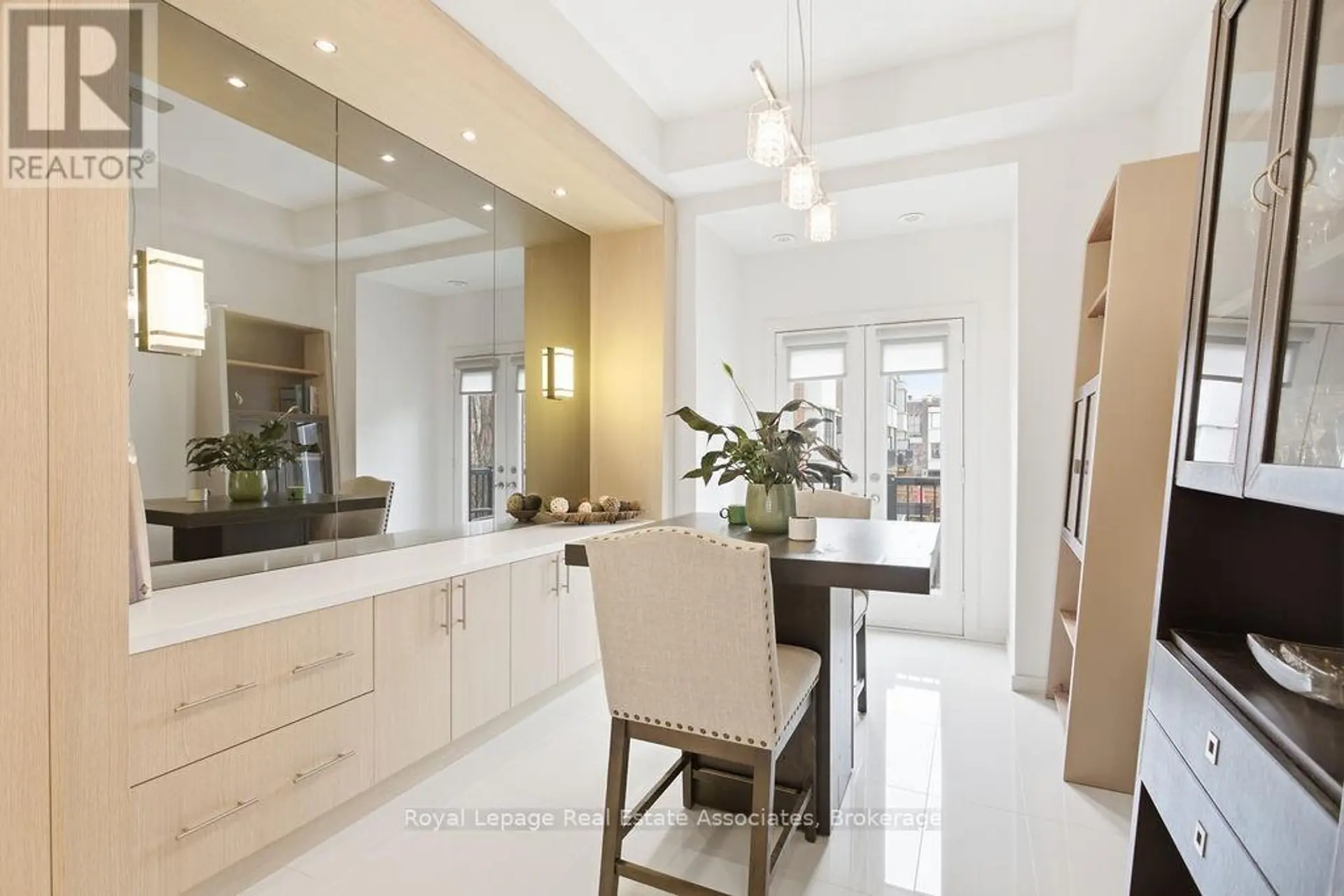 228 VELLWOOD COMMON - Image 4