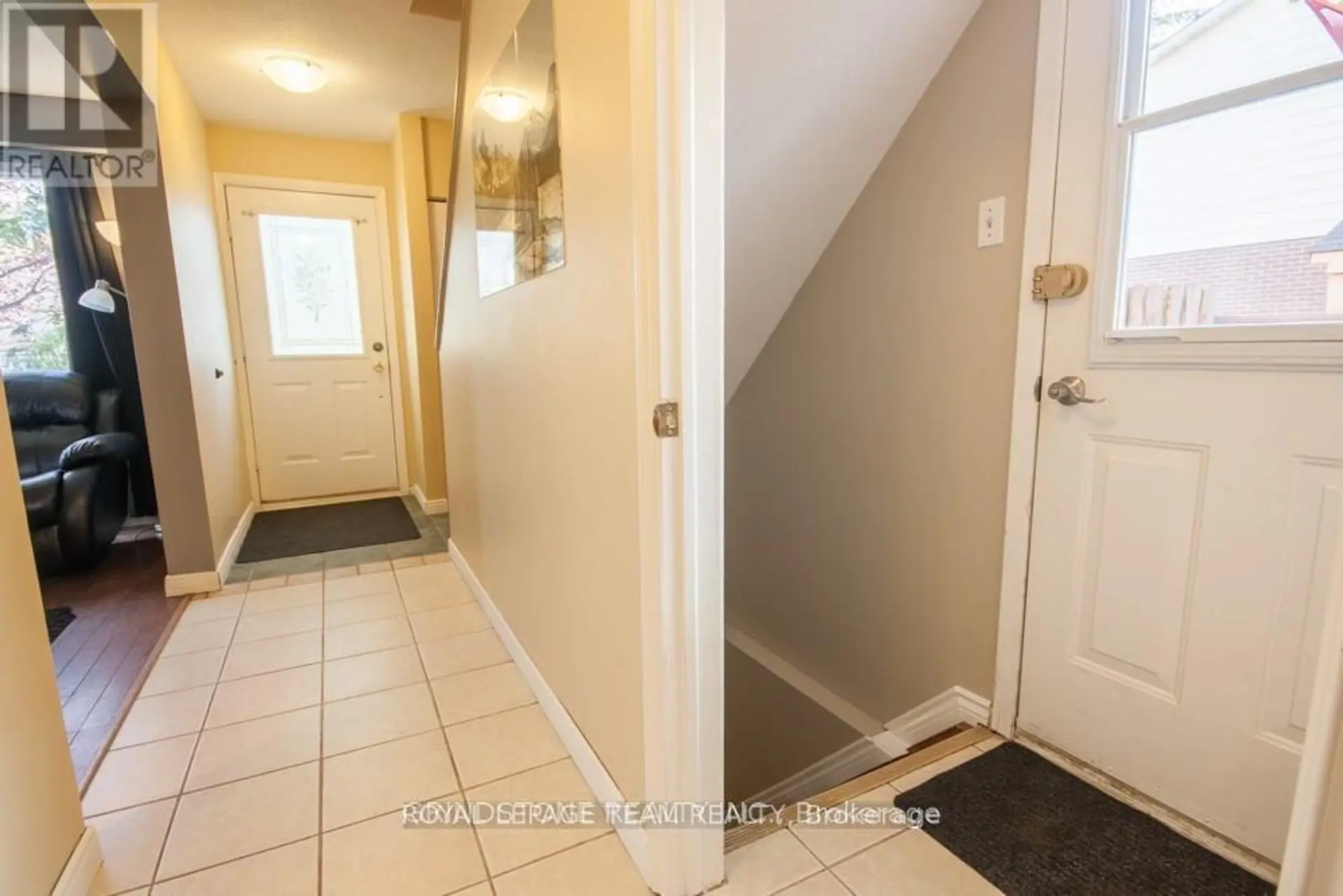 183 MCELROY DRIVE - Image 2