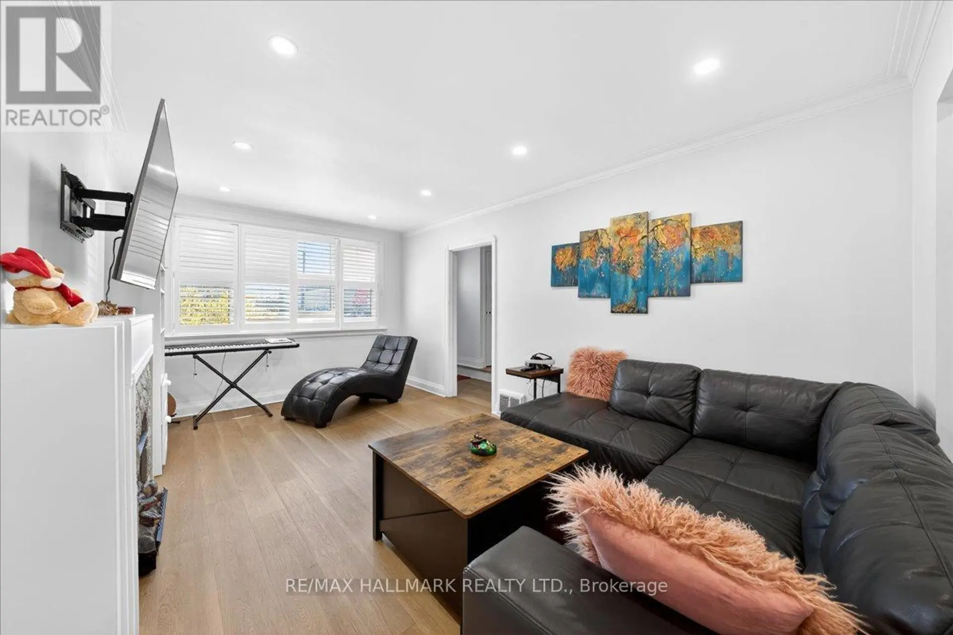 910 EGLINTON AVENUE E - Image 5