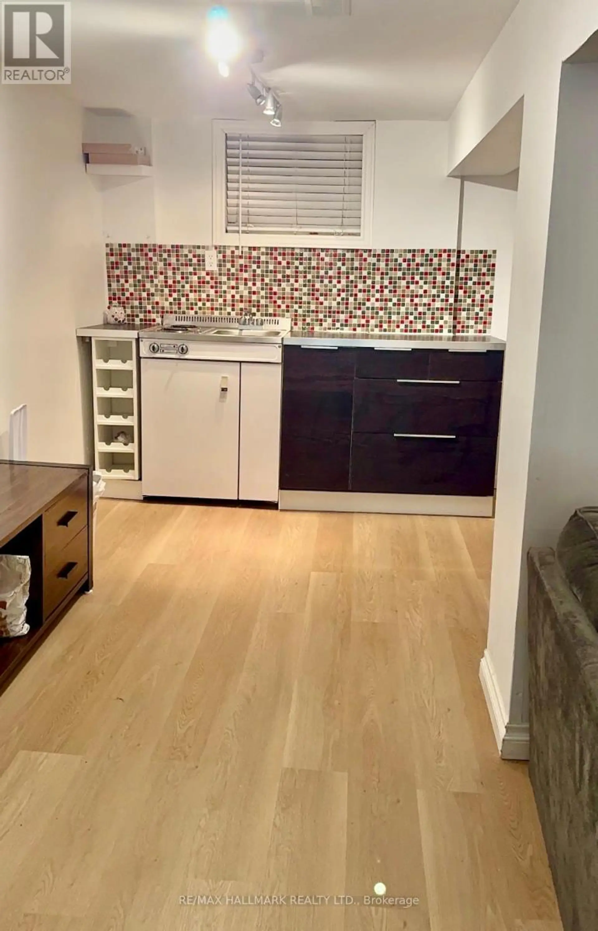 910 EGLINTON AVENUE E - Image 13