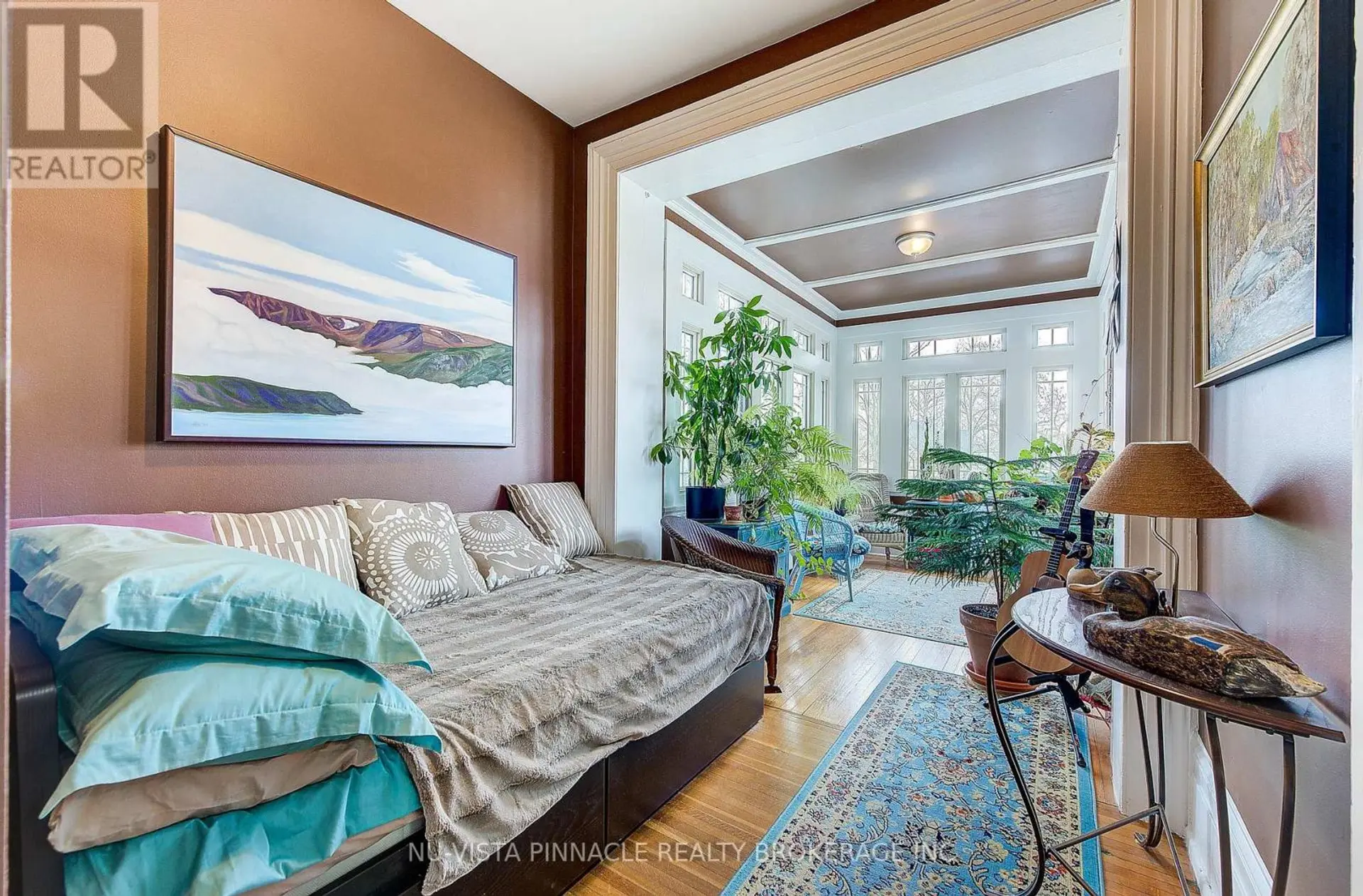 #5 49 RIDOUT STREET S - Image 8