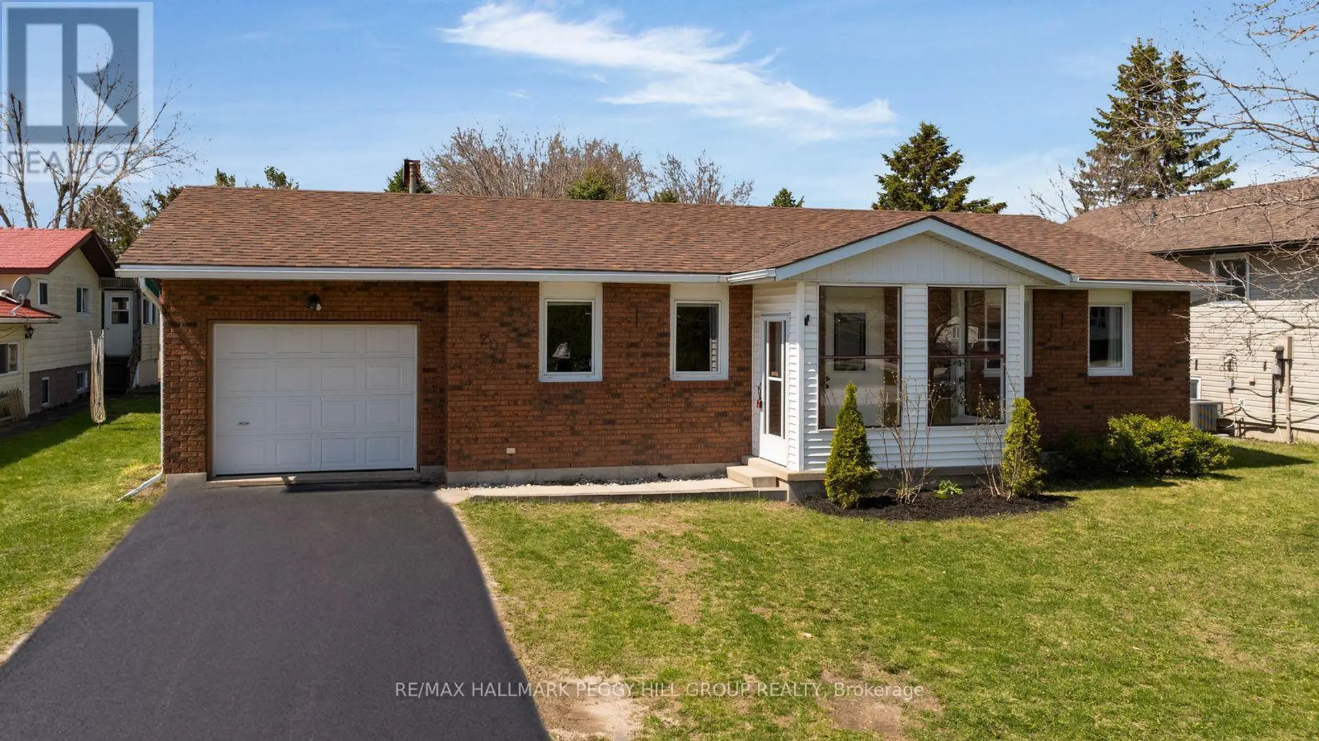 207 CLARENCE STREET - Image 1