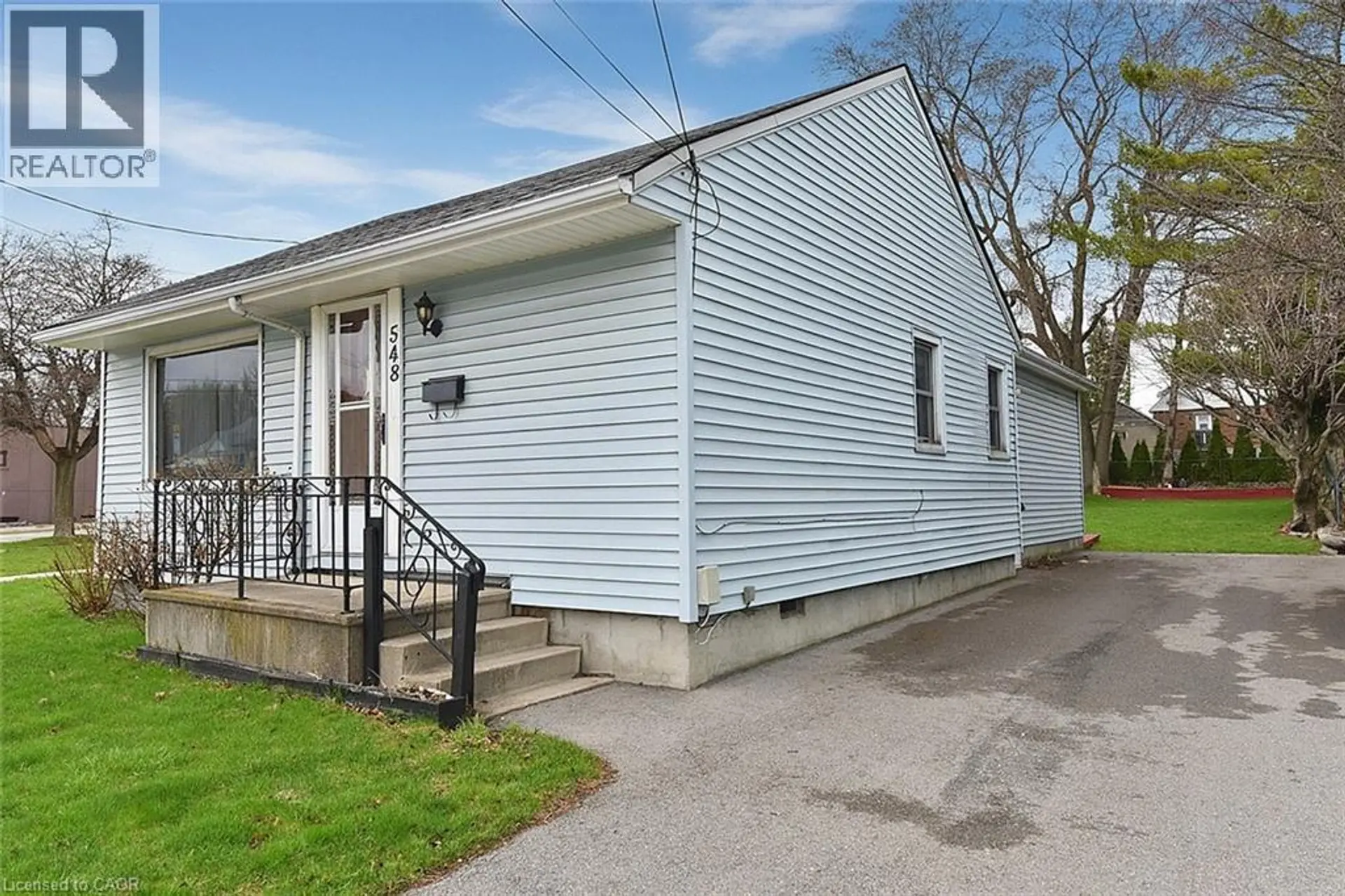 548 UPPER WENTWORTH Street - Image 2