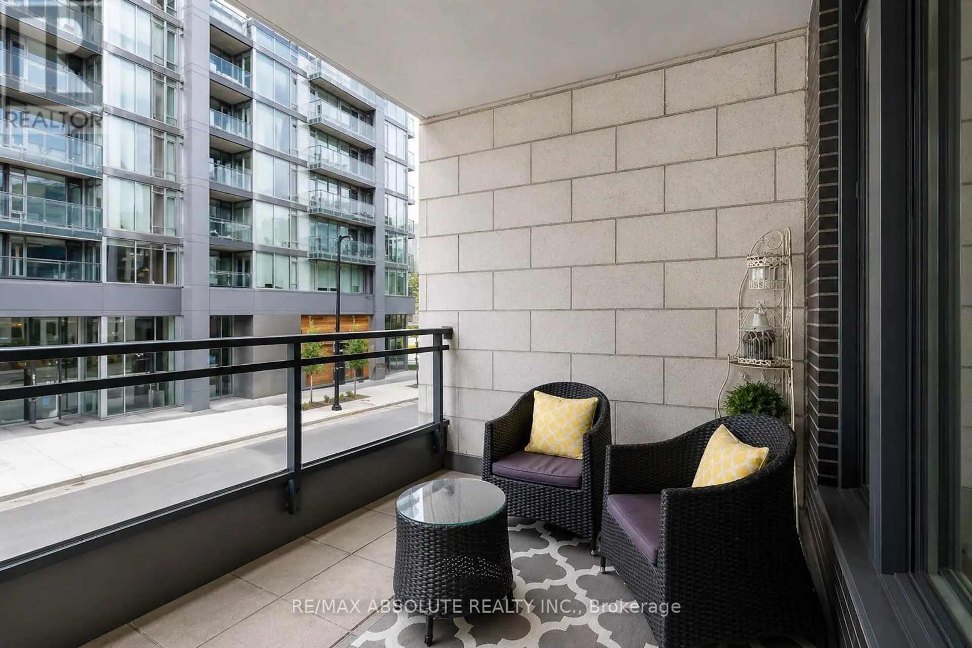 #217 101 RICHMOND ROAD - Image 10