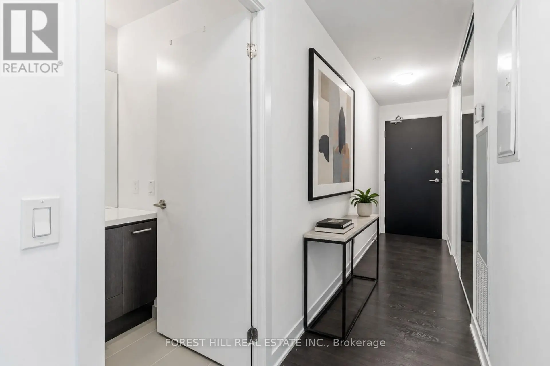 #2106 87 PETER STREET - Image 2