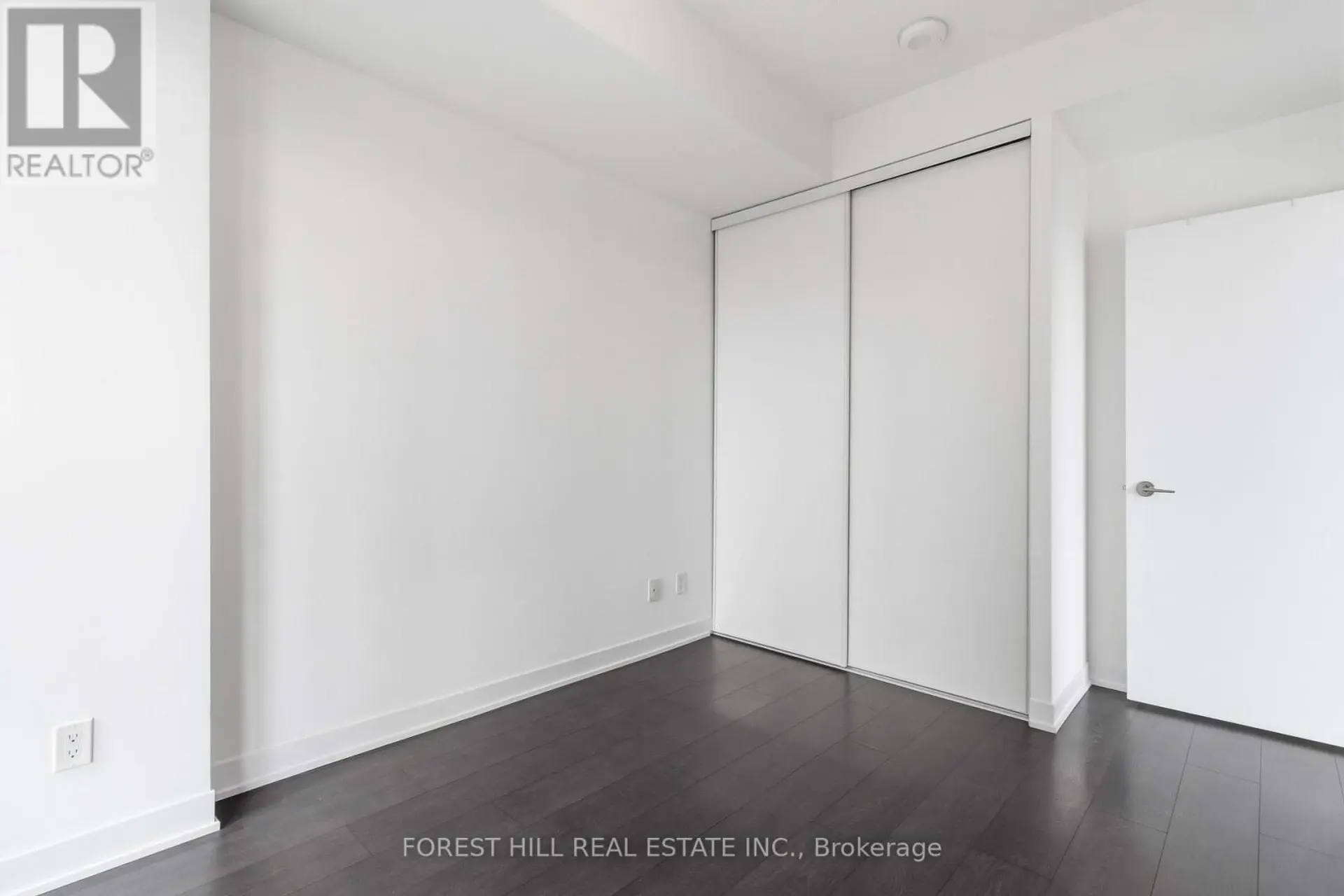 #2106 87 PETER STREET - Image 7