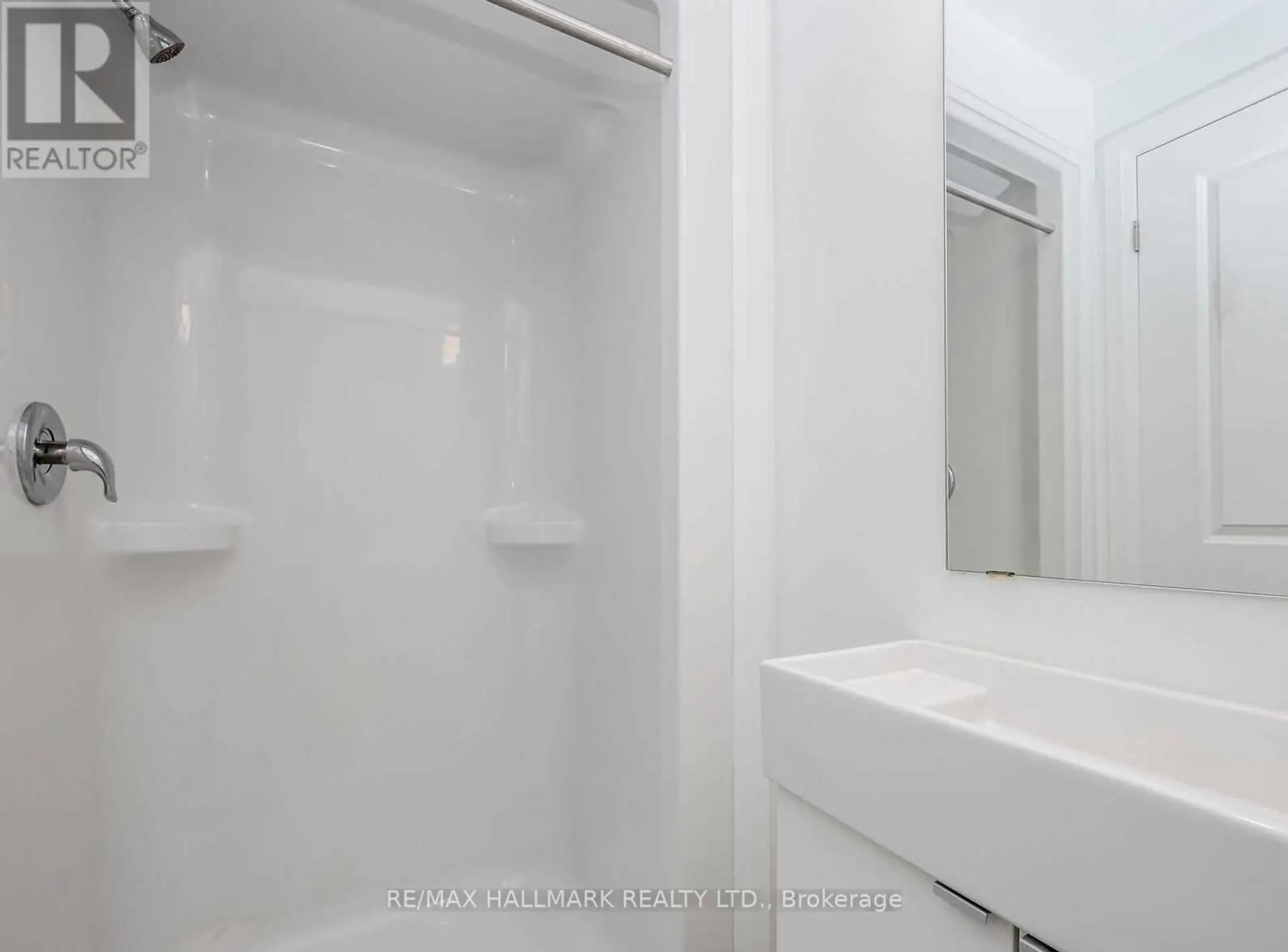 #436 1900 SIMCOE STREET N - Image 12
