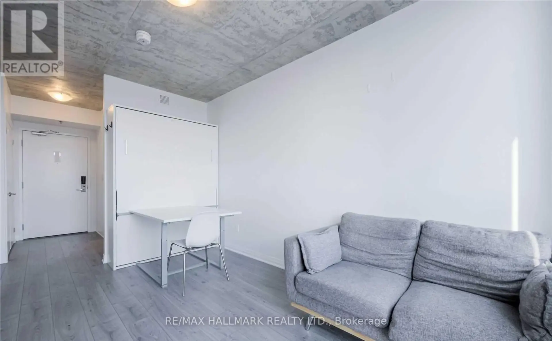 #436 1900 SIMCOE STREET N - Image 3
