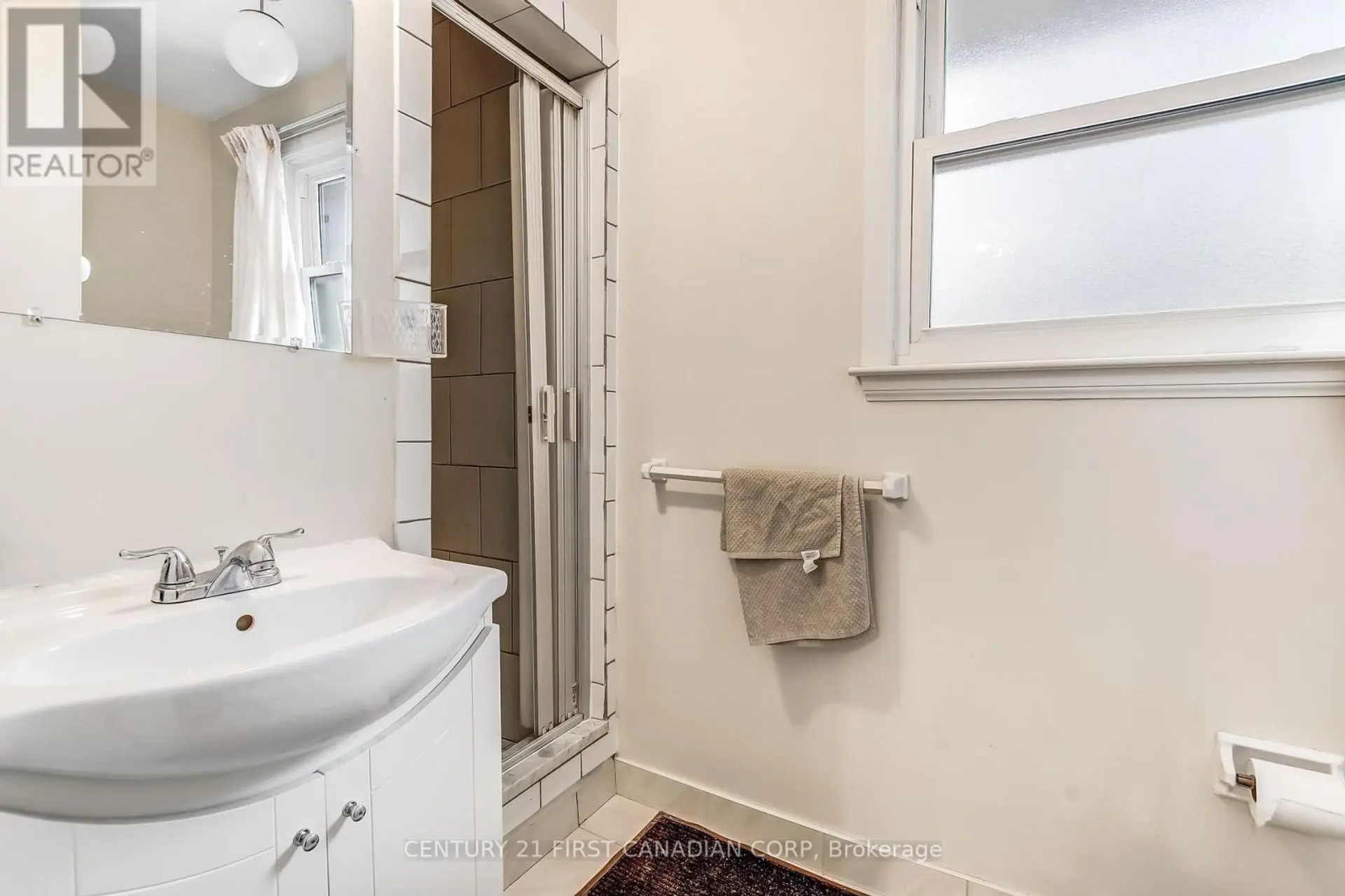 698 CHIDDINGTON AVENUE - Image 12