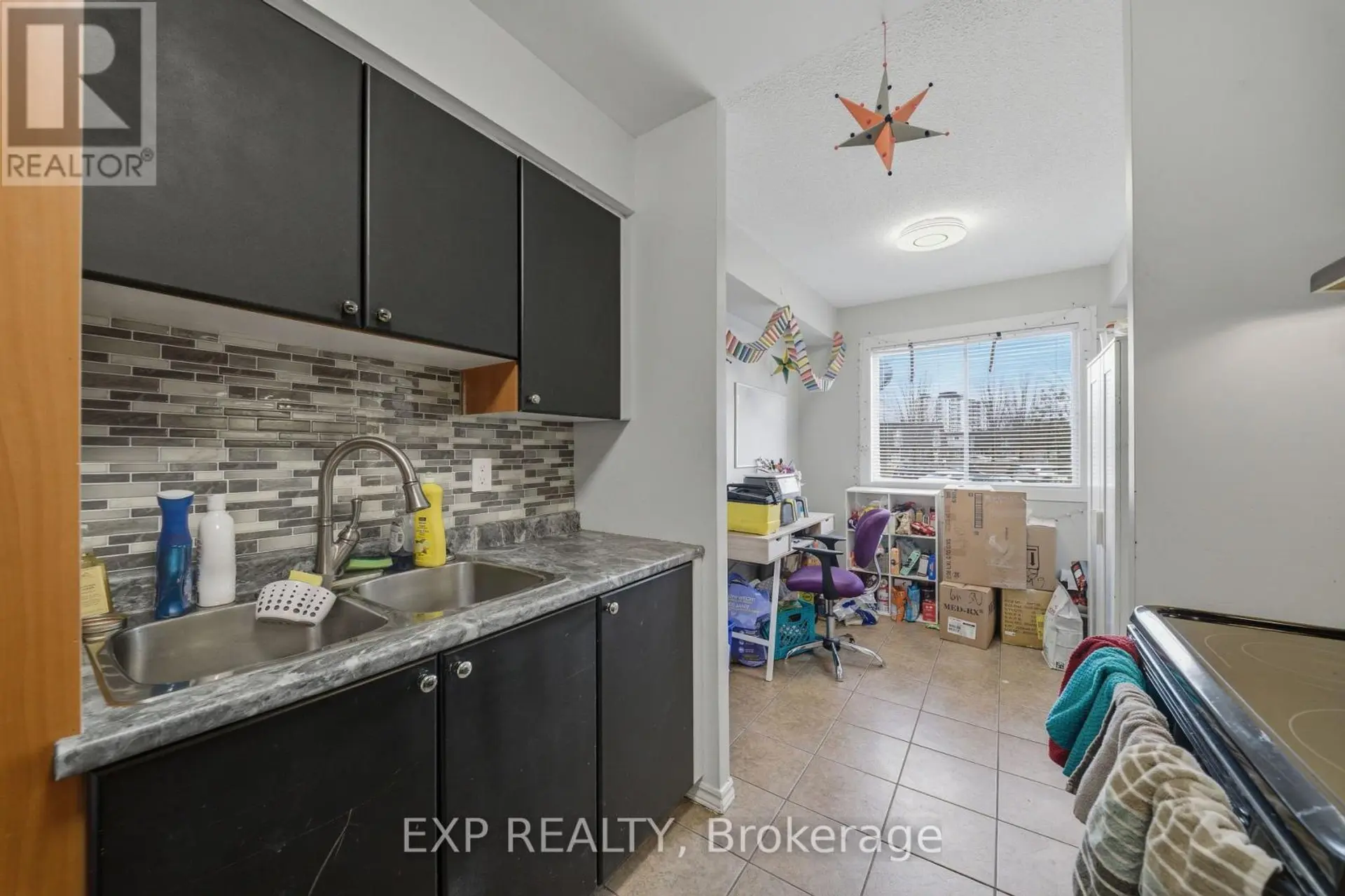 #11 1675 HEATHERINGTON ROAD - Image 10