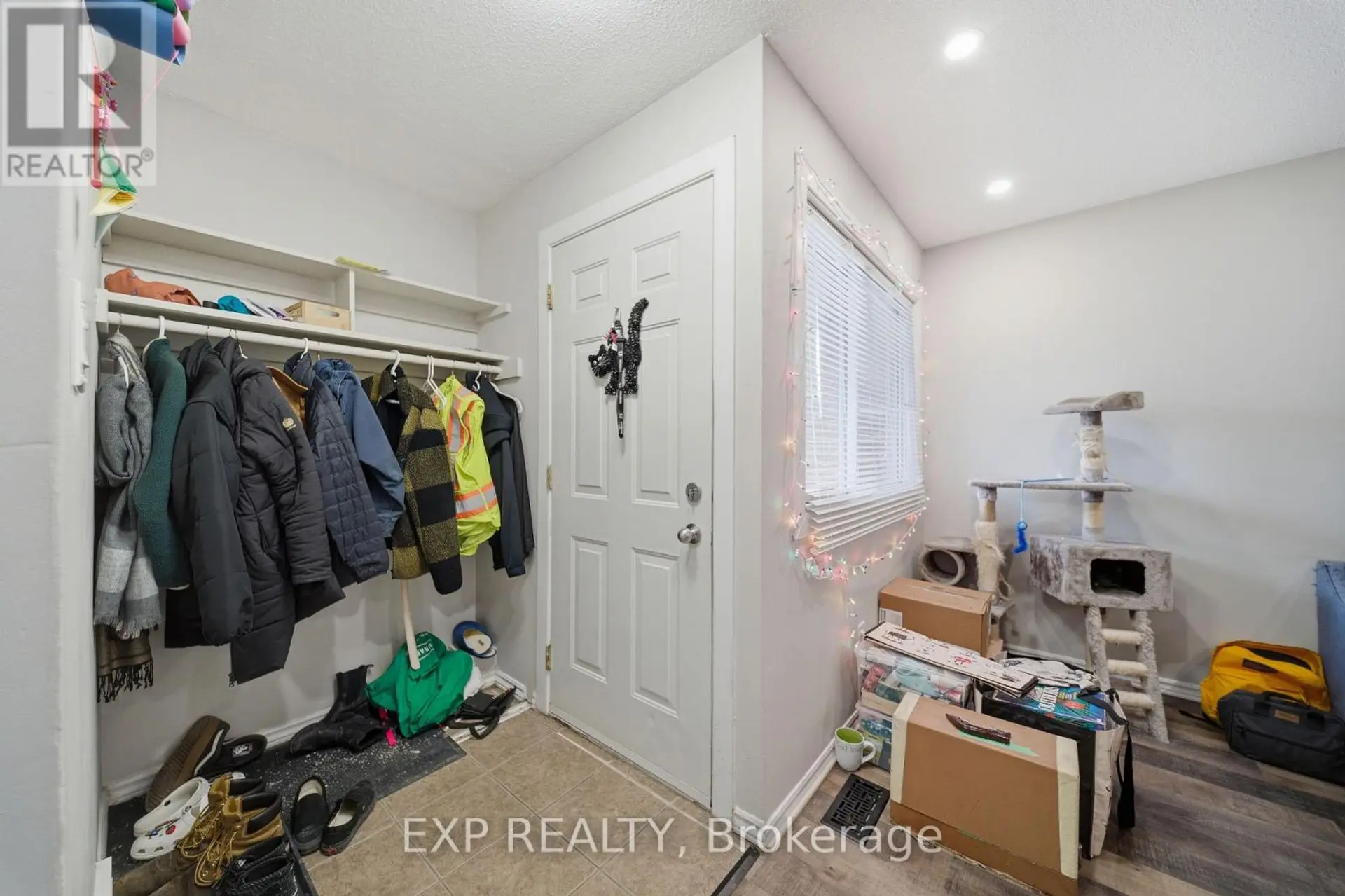#11 1675 HEATHERINGTON ROAD - Image 19