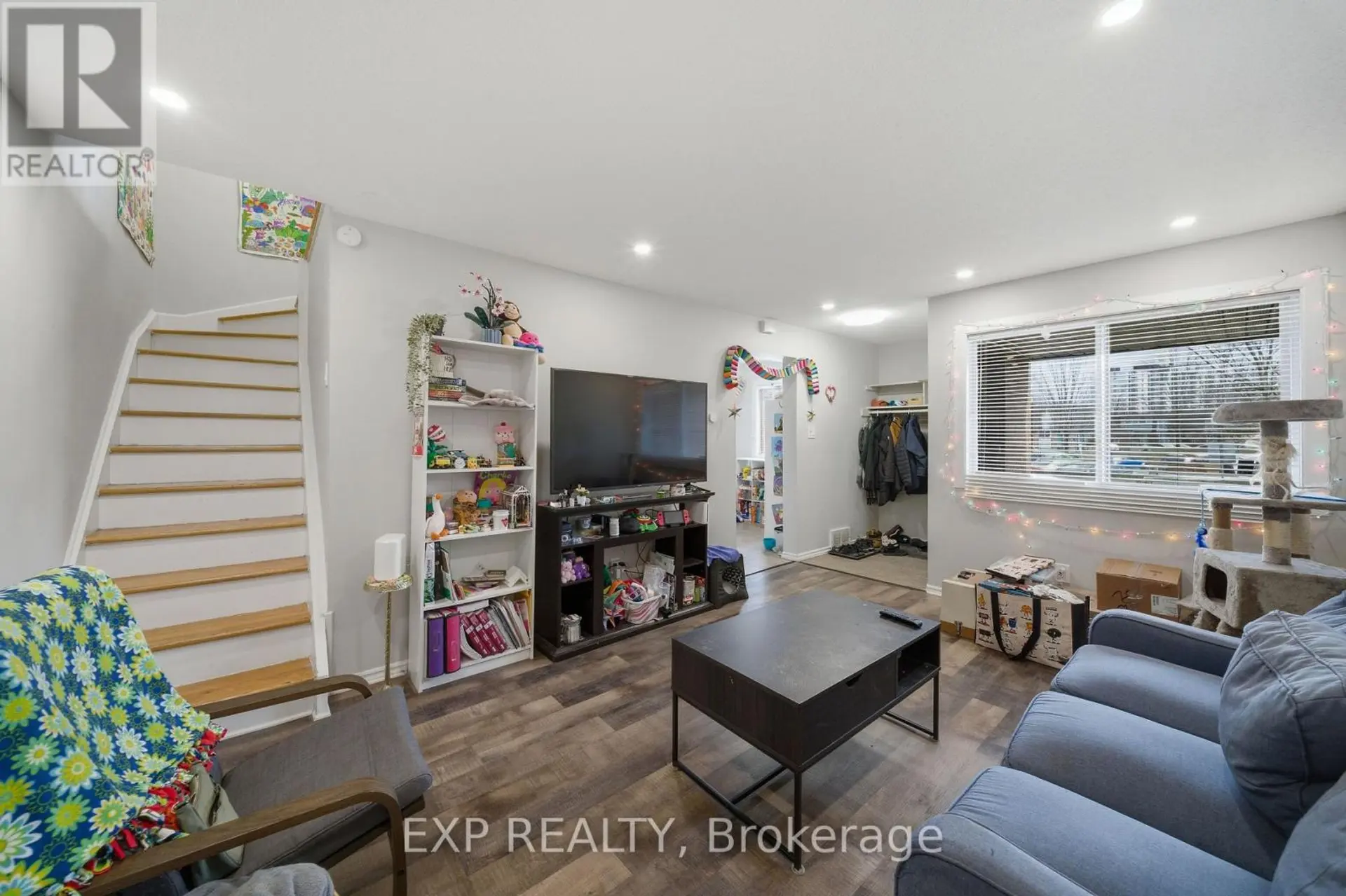 #11 1675 HEATHERINGTON ROAD - Image 4
