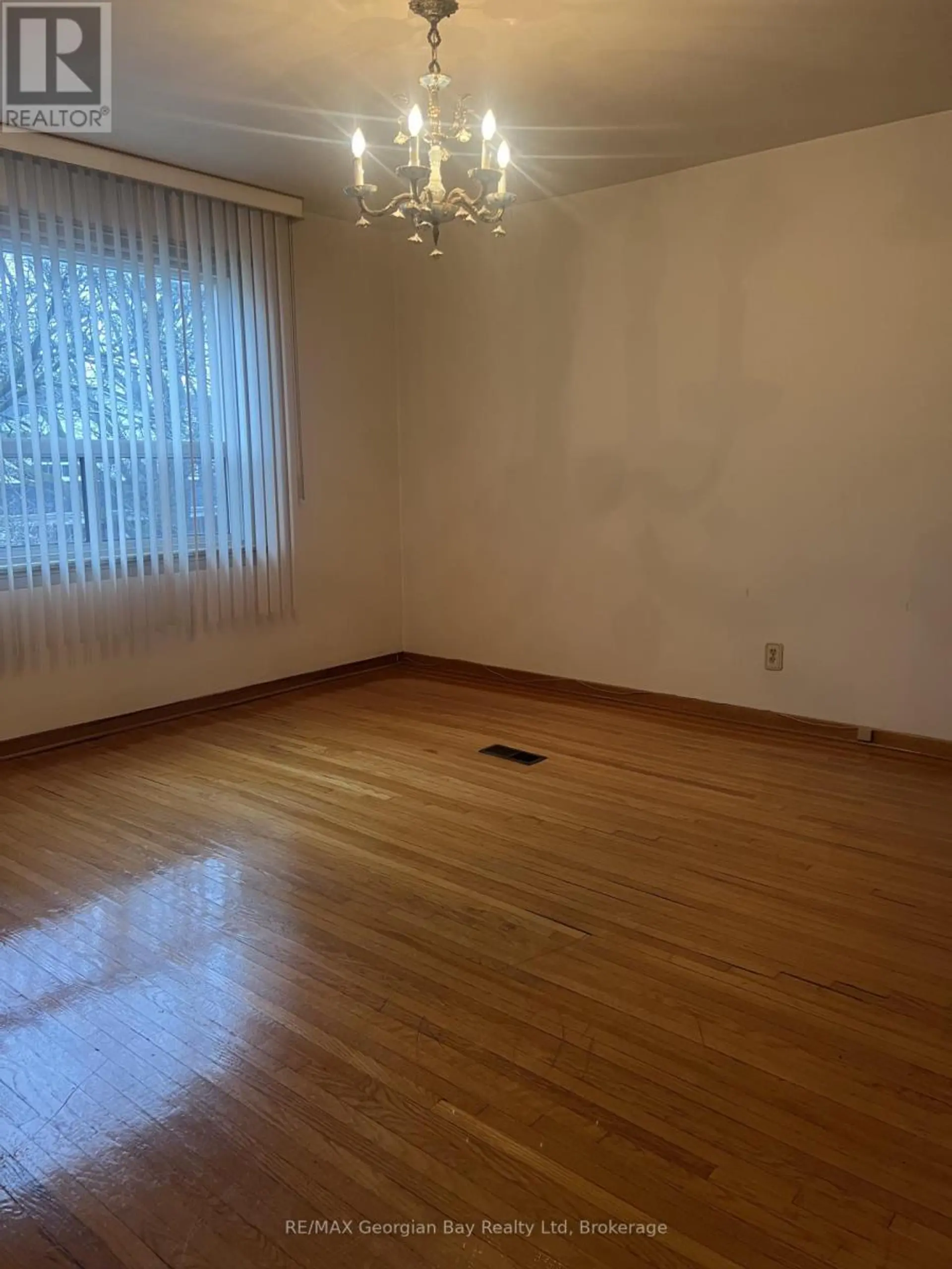 517 MILVERTON BOULEVARD - Image 10