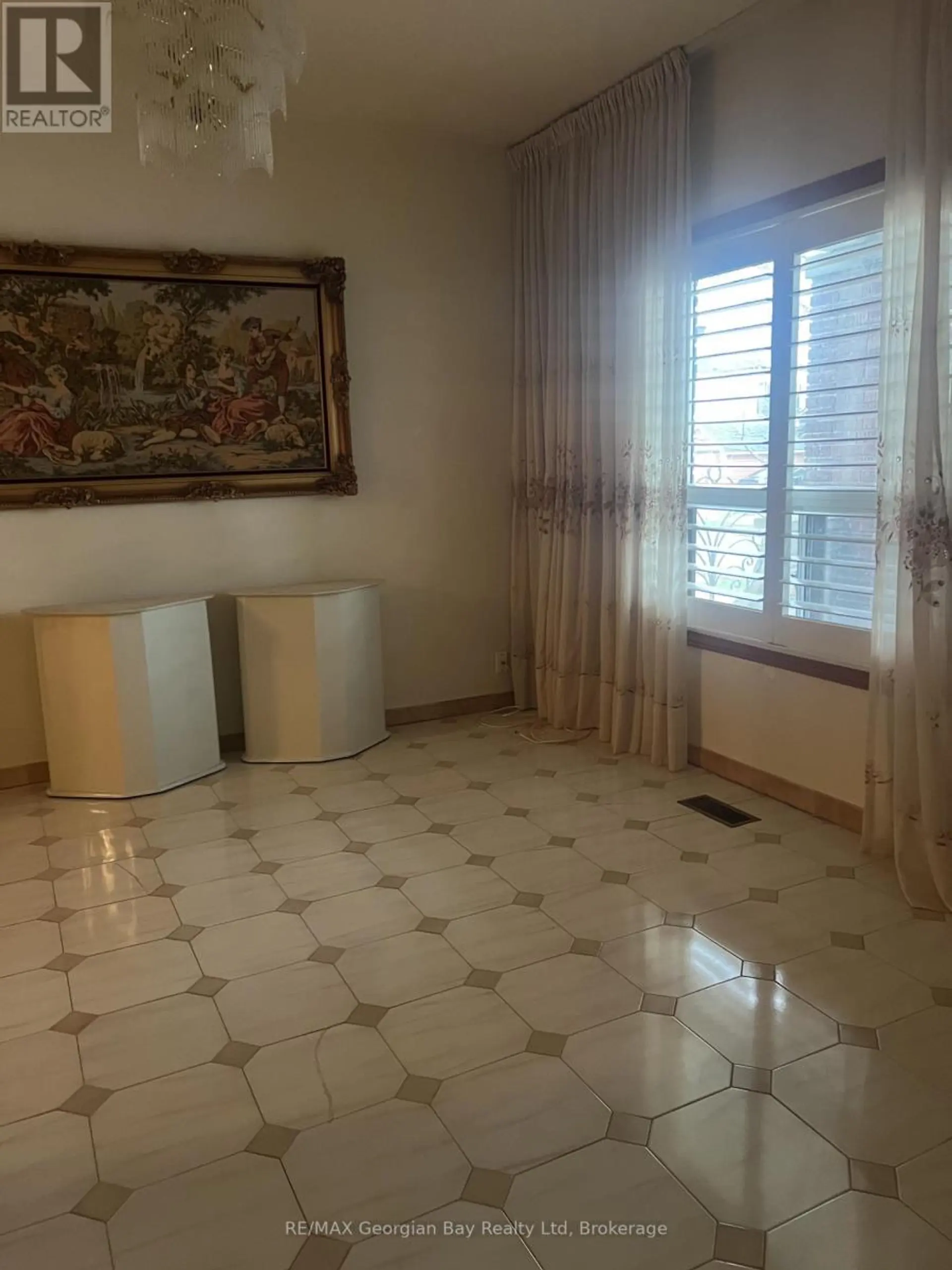 517 MILVERTON BOULEVARD - Image 3