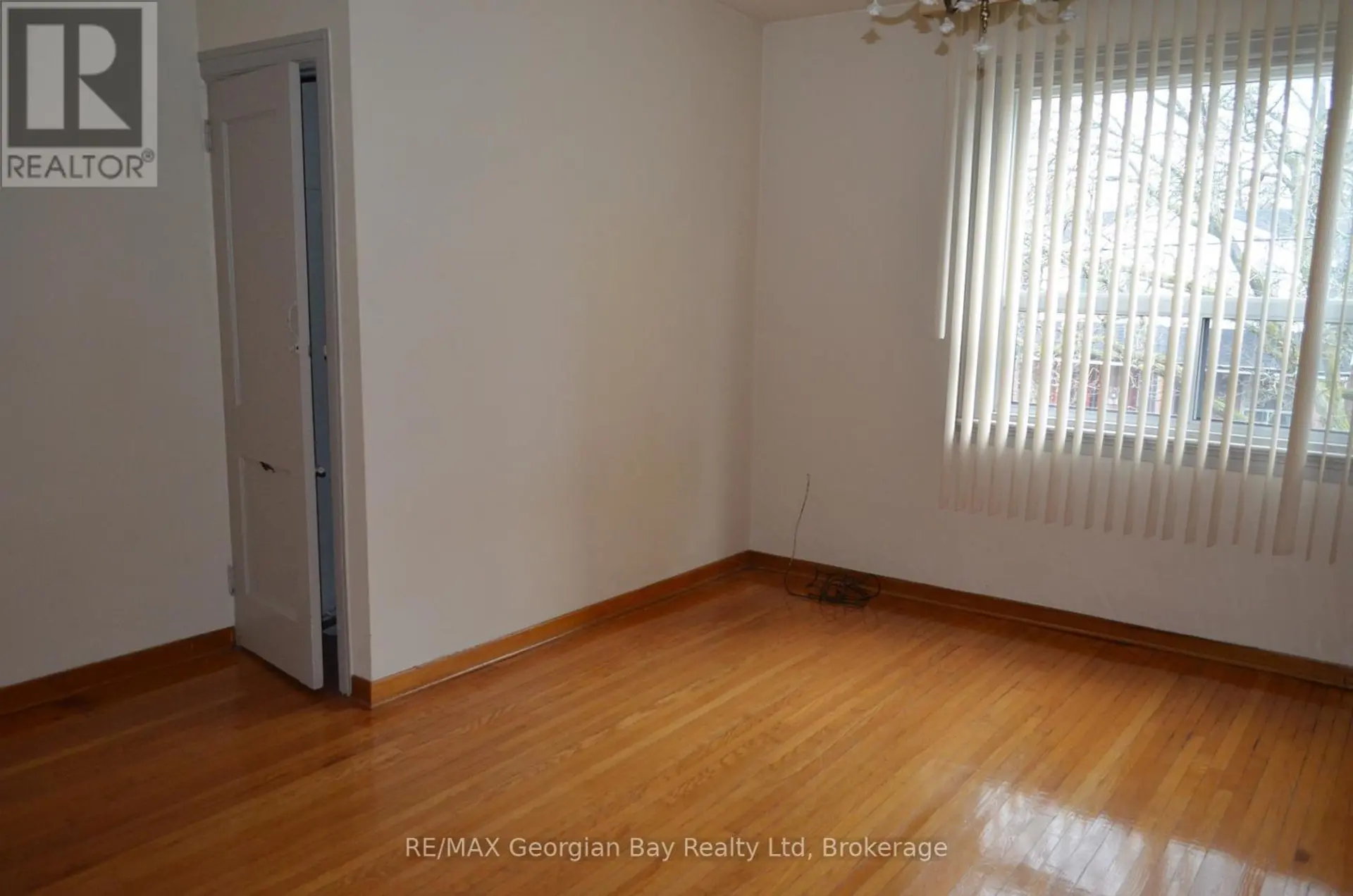 517 MILVERTON BOULEVARD - Image 9