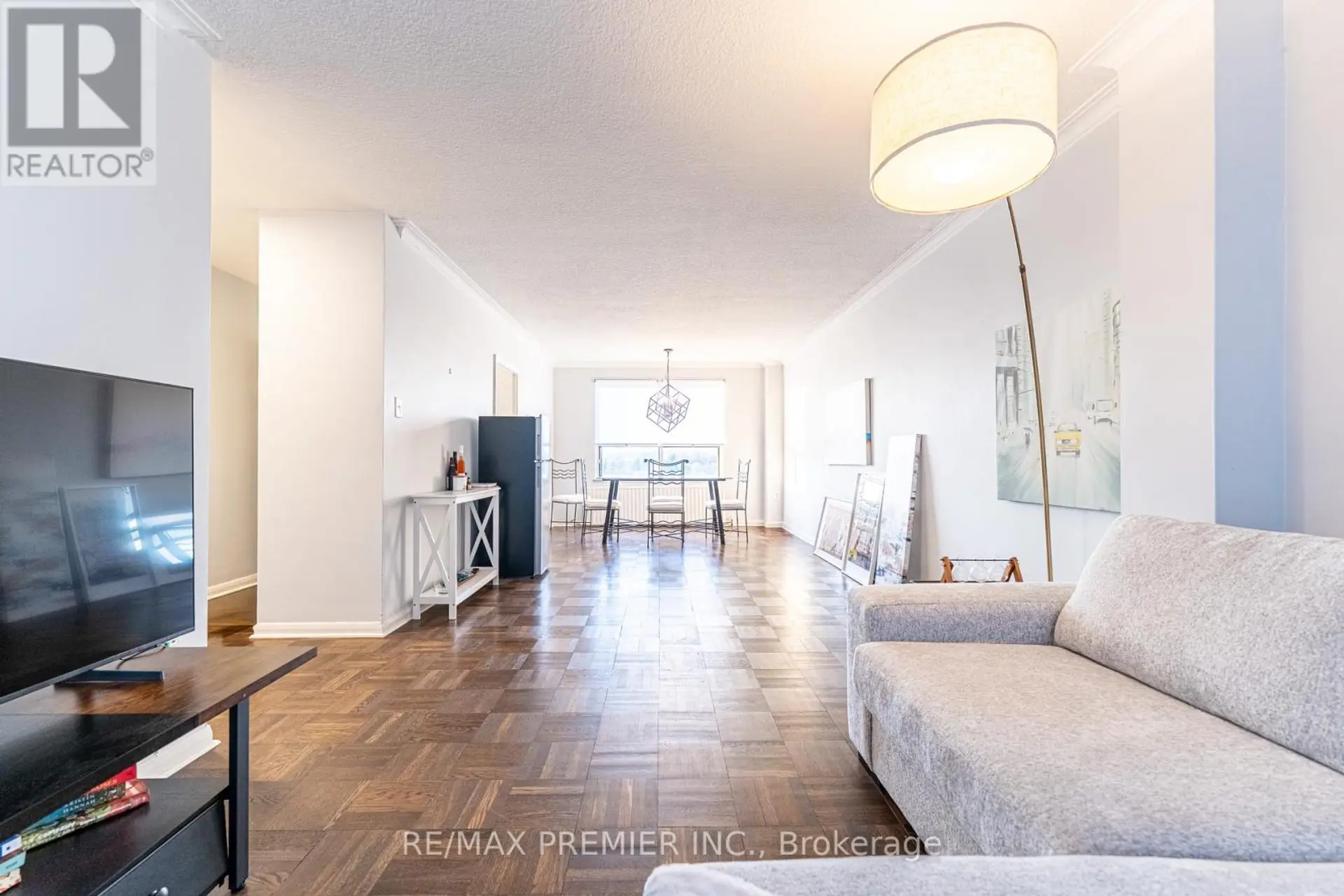 #612 660 EGLINTON AVENUE W - Image 9
