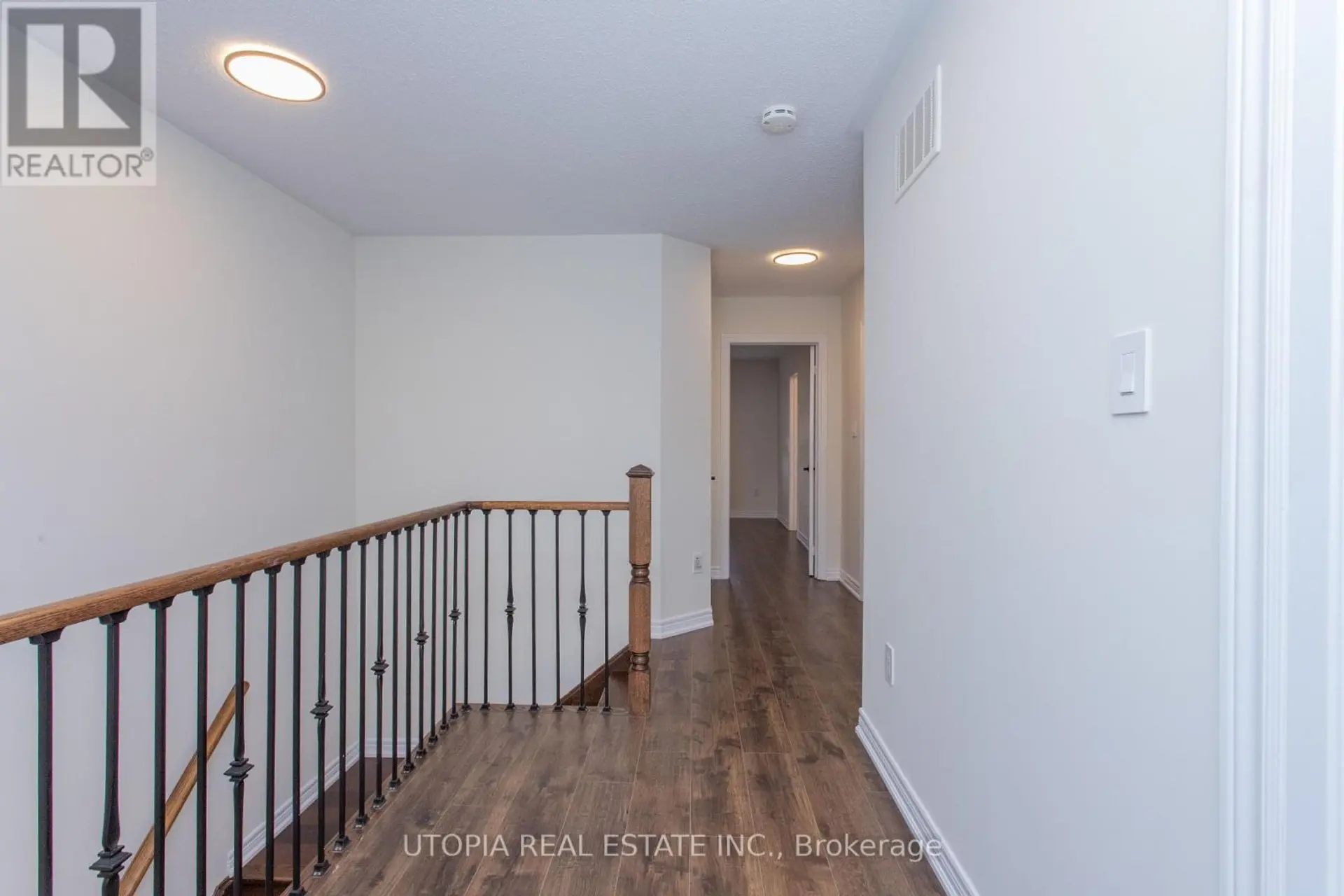 5409 TENTH LINE W - Image 8