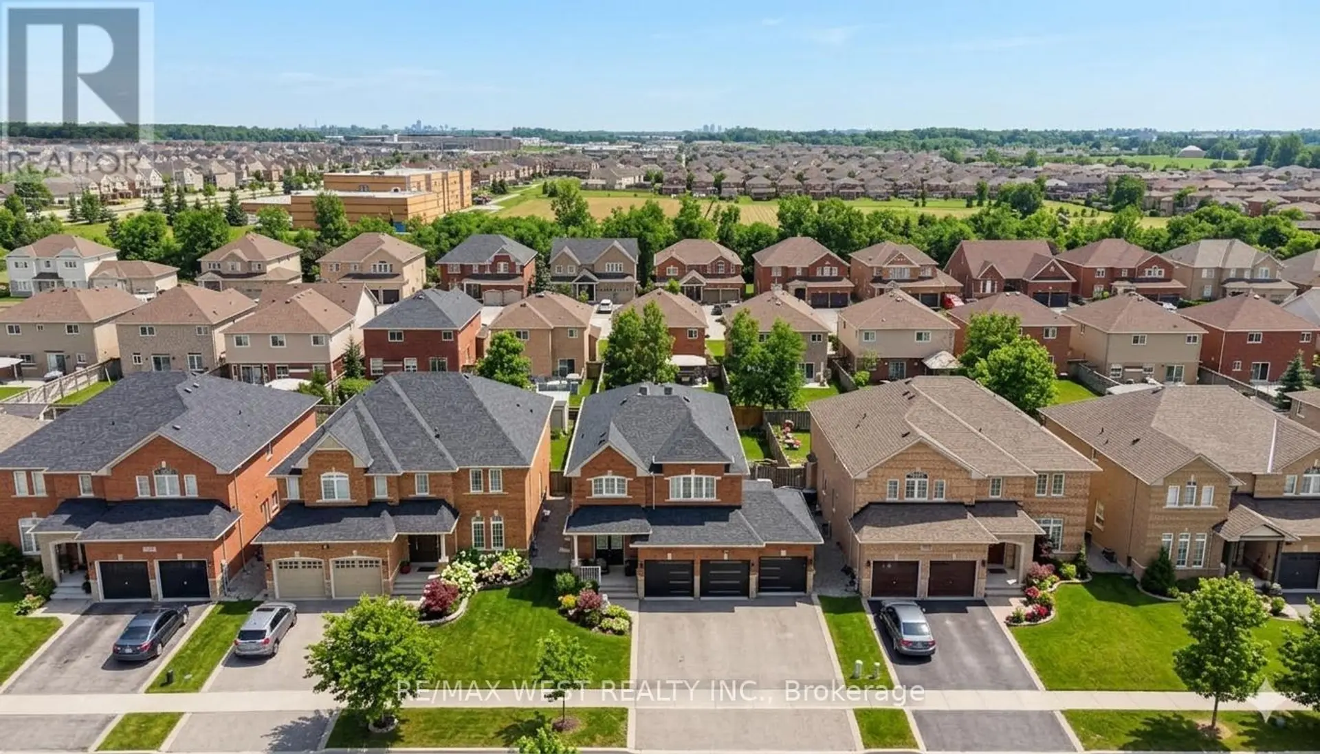 146 SANDRINGHAM DRIVE - Image 2