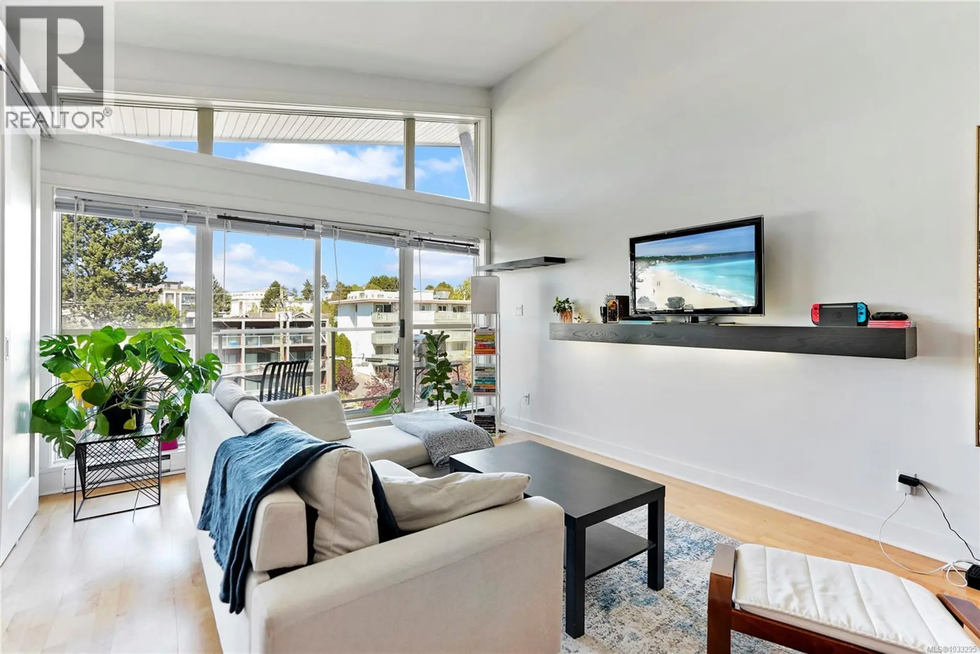 Property at #402 1155 Yates St, Victoria, BC