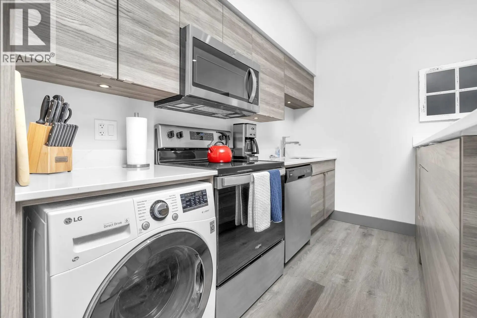 Property at #406 2555 Lakeshore Road, Vernon, BC