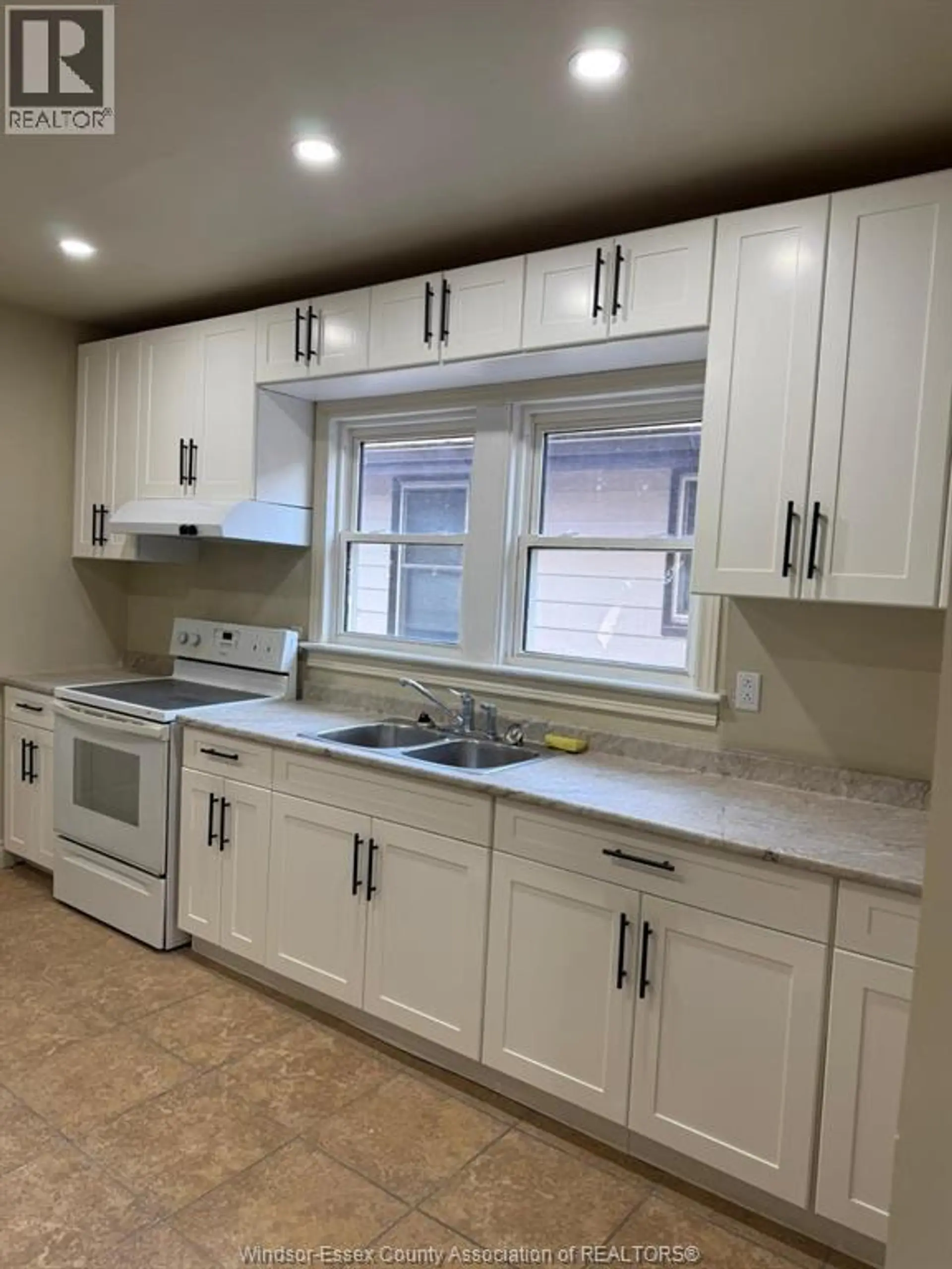 1430 DOUGALL AVENUE - Image 4