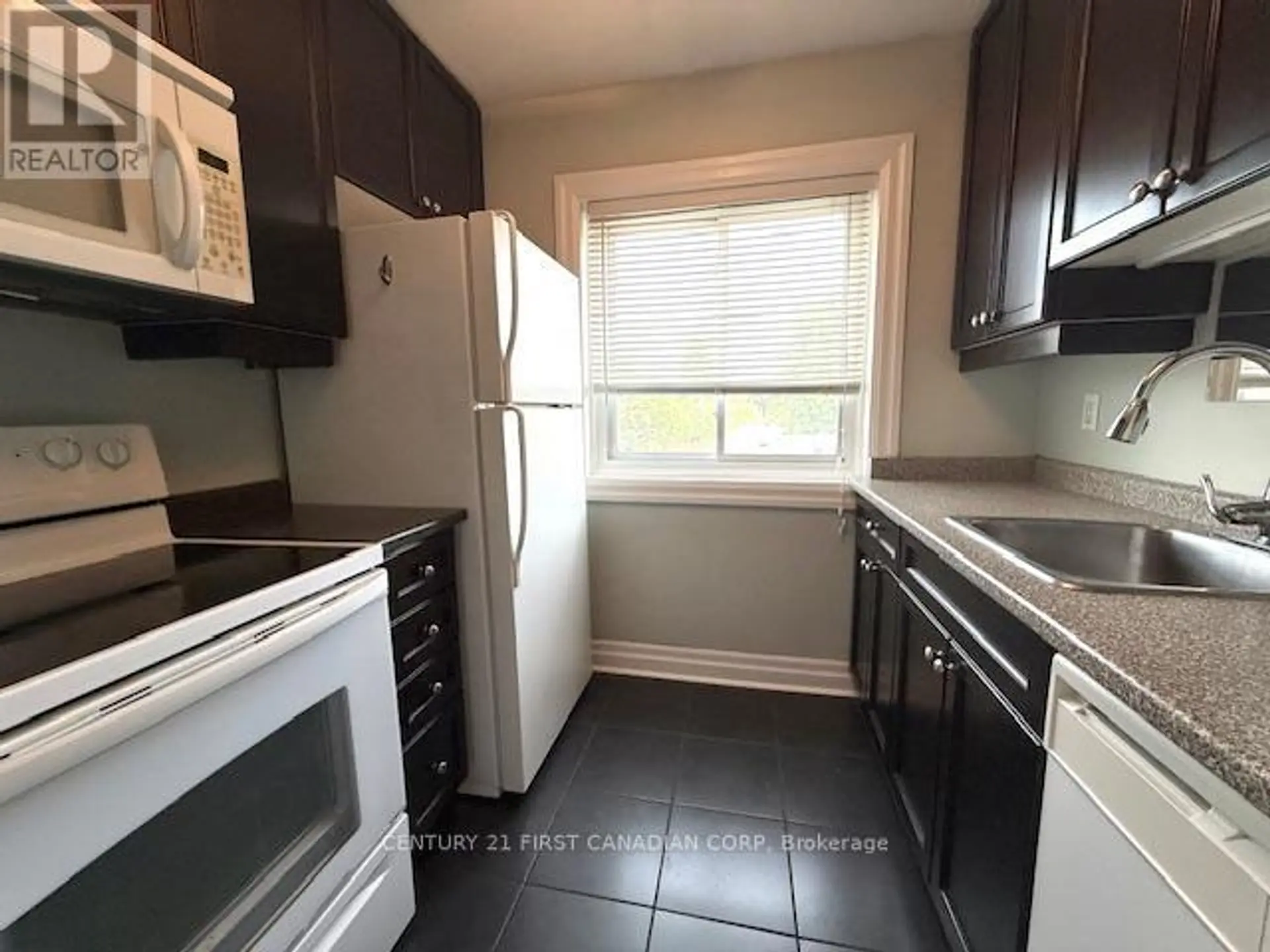 #401 570 WILLIAM STREET - Image 5