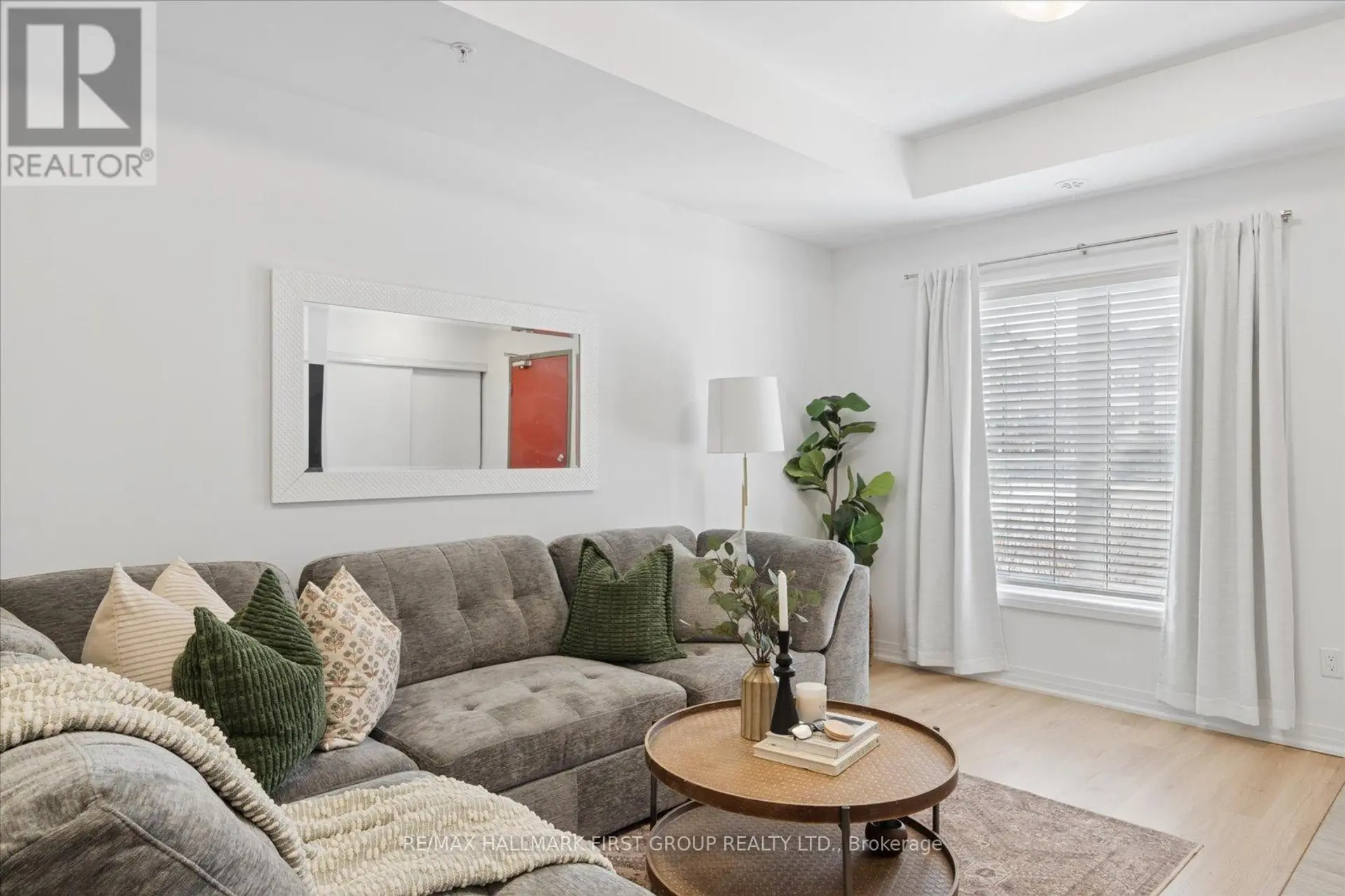#1013 2635 WILLIAM JACKSON DRIVE - Image 4