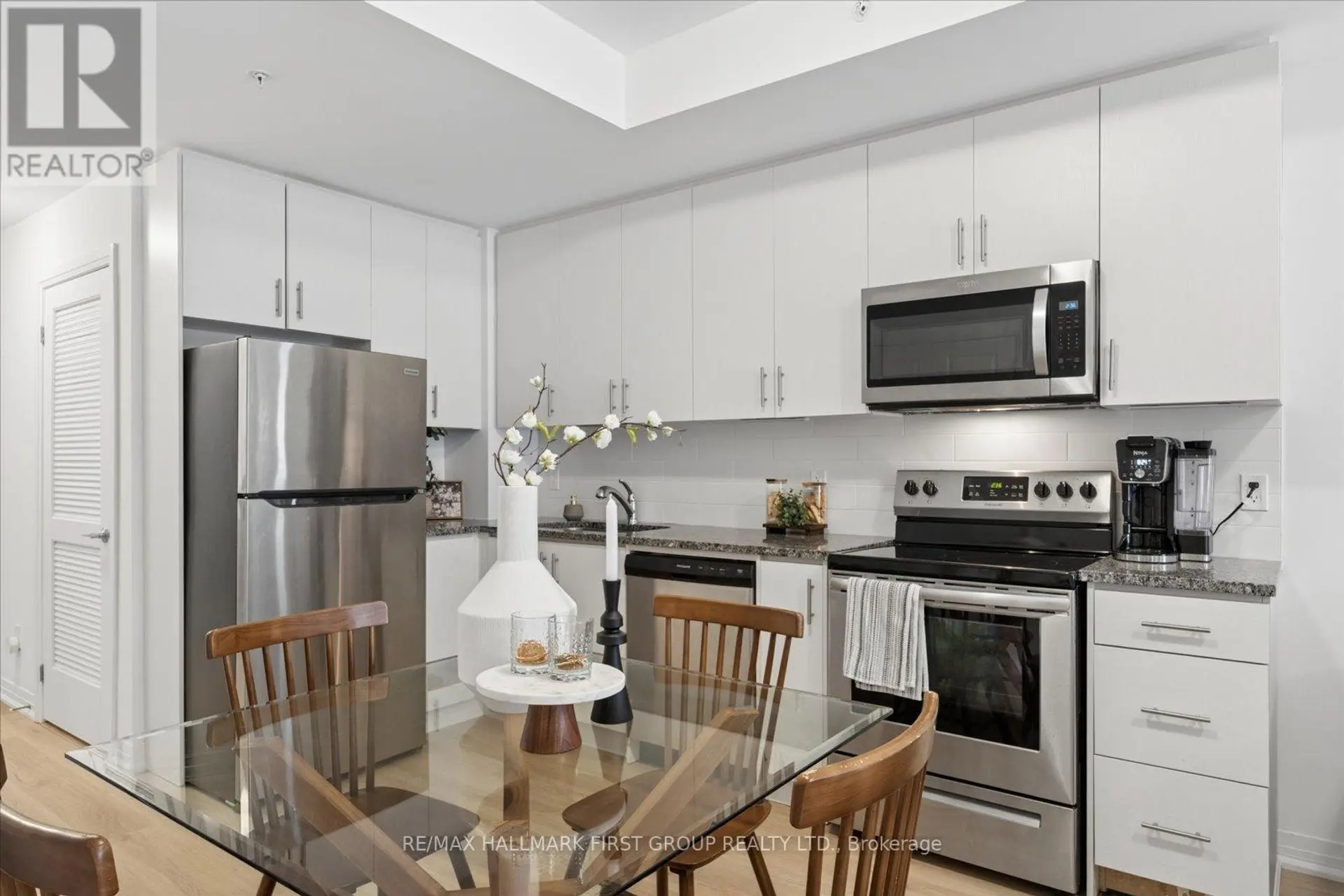 #1013 2635 WILLIAM JACKSON DRIVE - Image 8