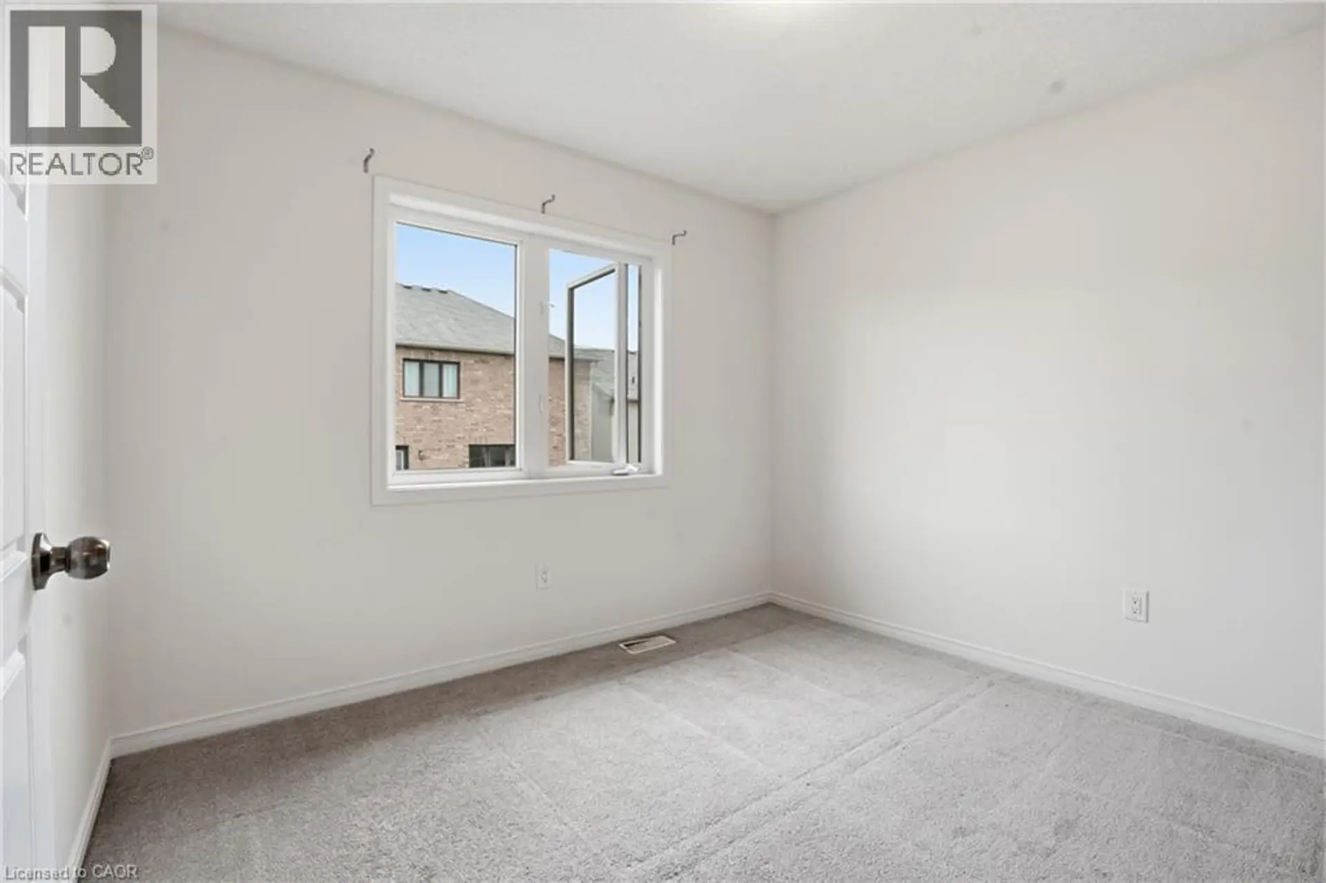 7774 BUCKEYE Crescent - Image 17