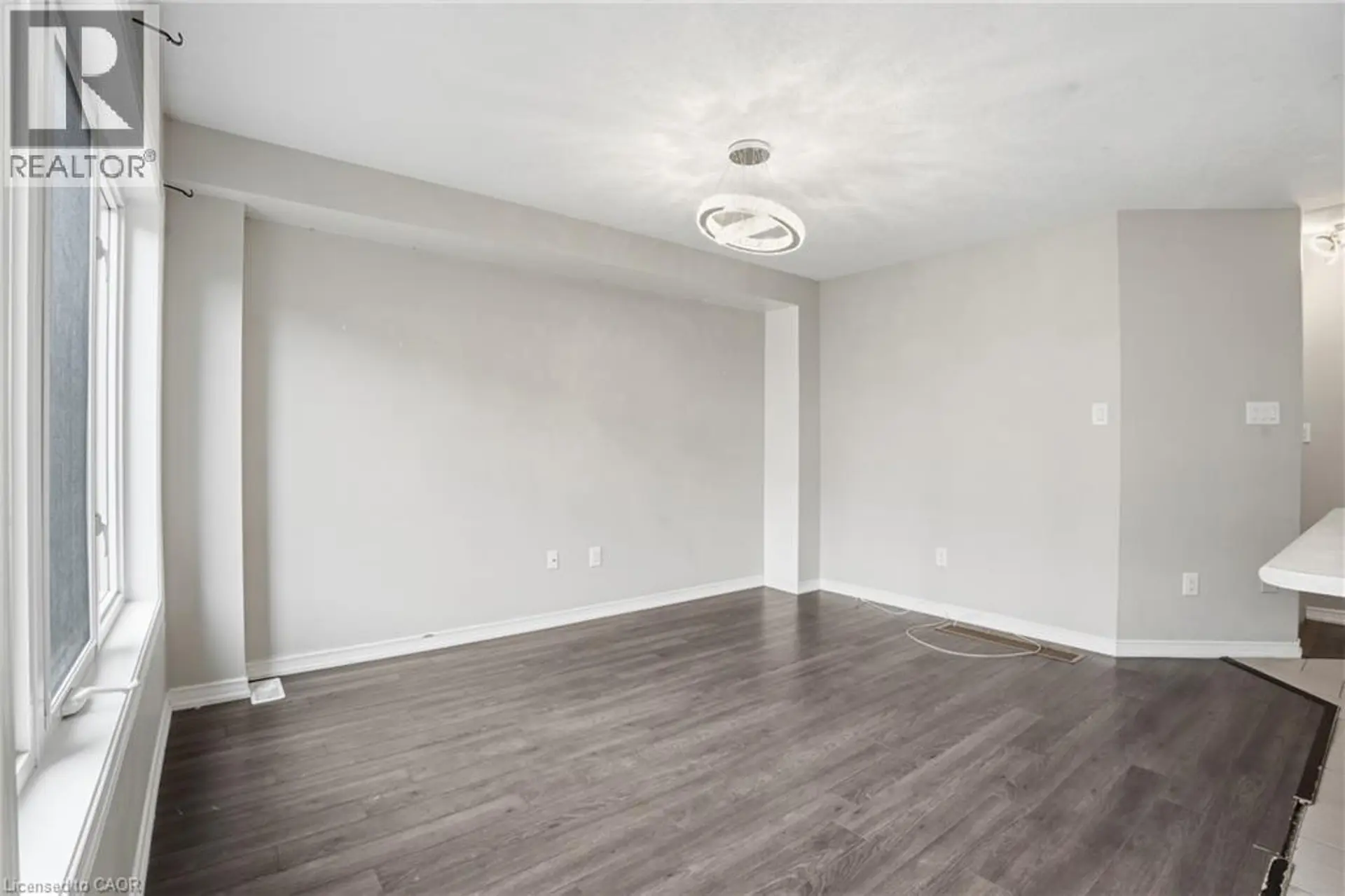 7774 BUCKEYE Crescent - Image 9