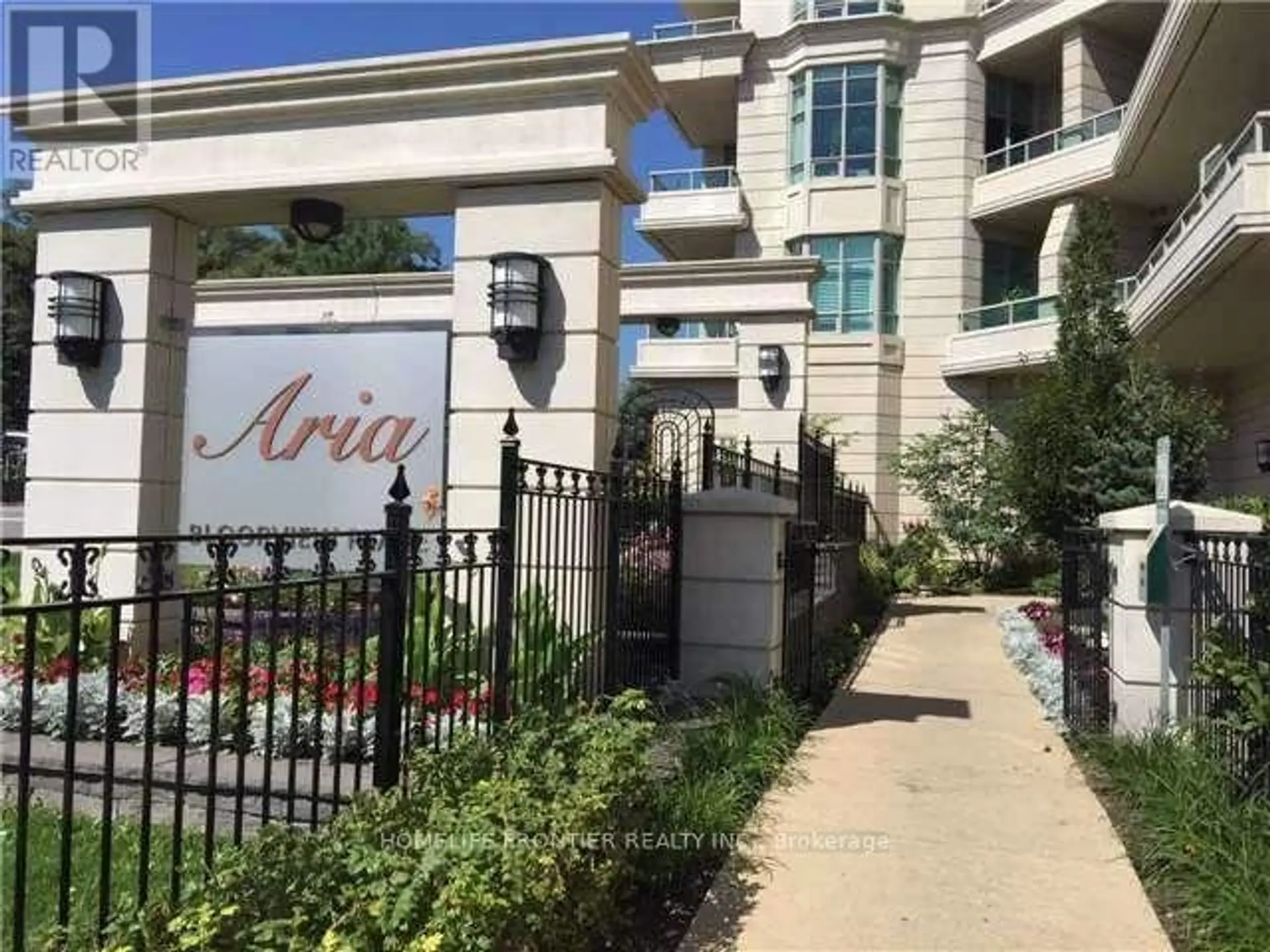 #703 10 BLOORVIEW PLACE