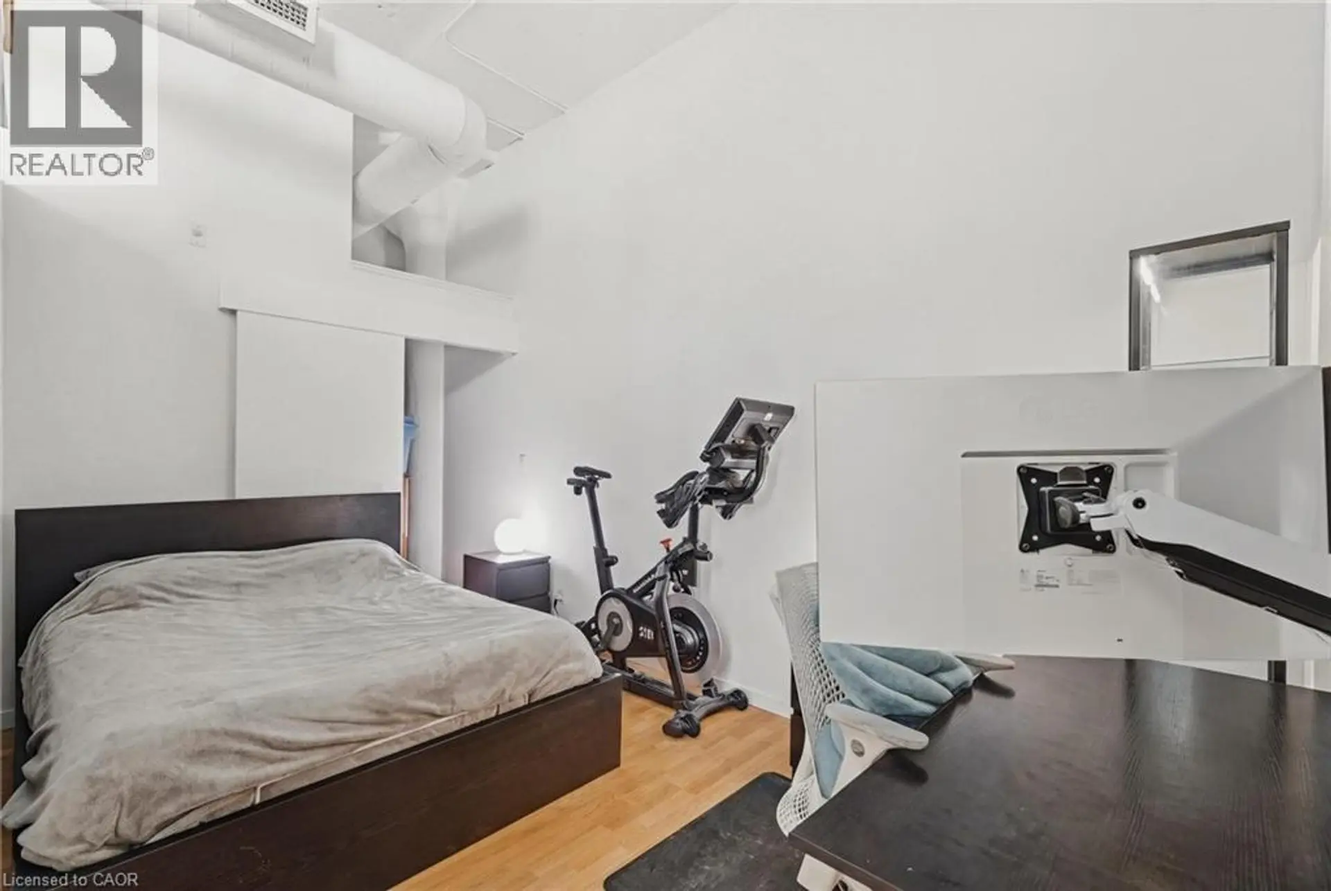 #124 410 KING Street W - Image 6