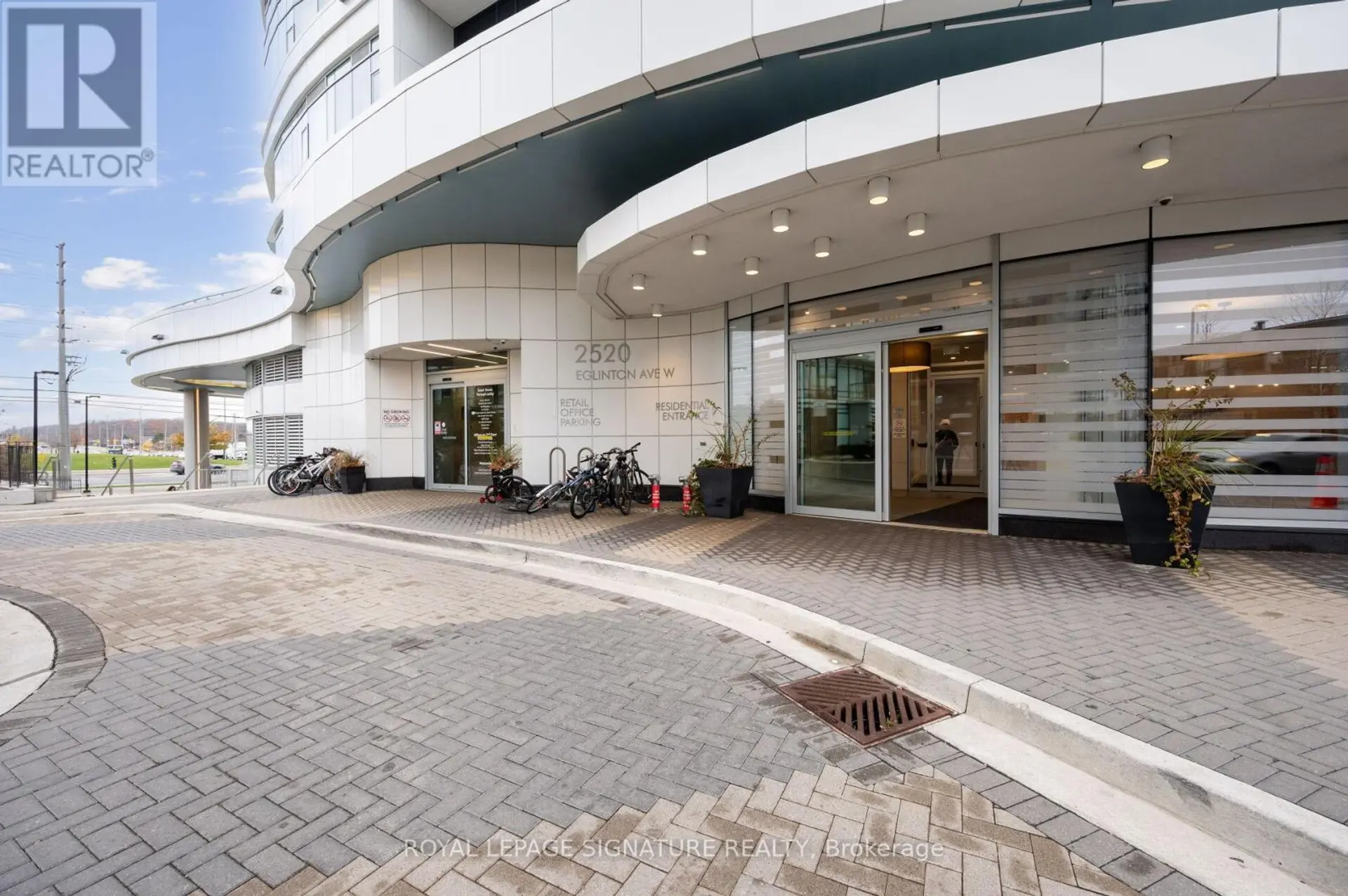 #1702 2520 EGLINTON AVENUE - Image 2