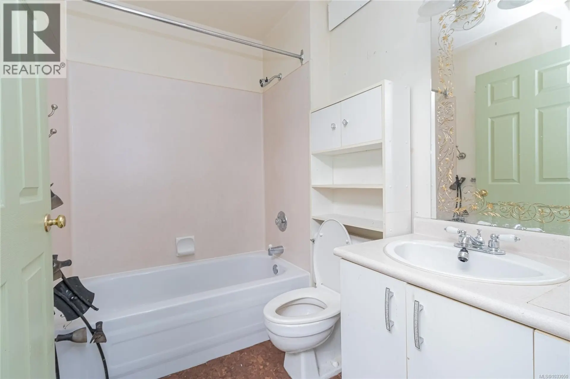 Property at #402 832 Fisgard St, Victoria, BC