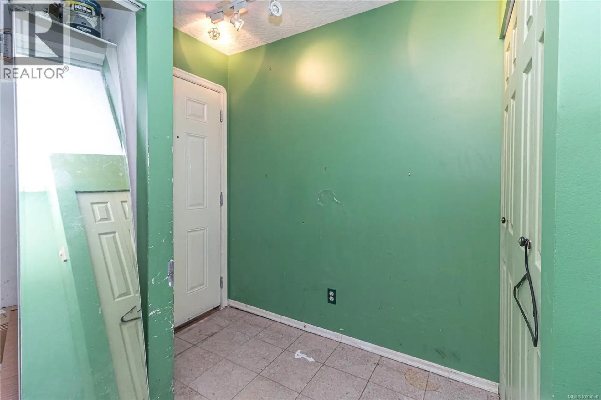 Property at #402 832 Fisgard St, Victoria, BC